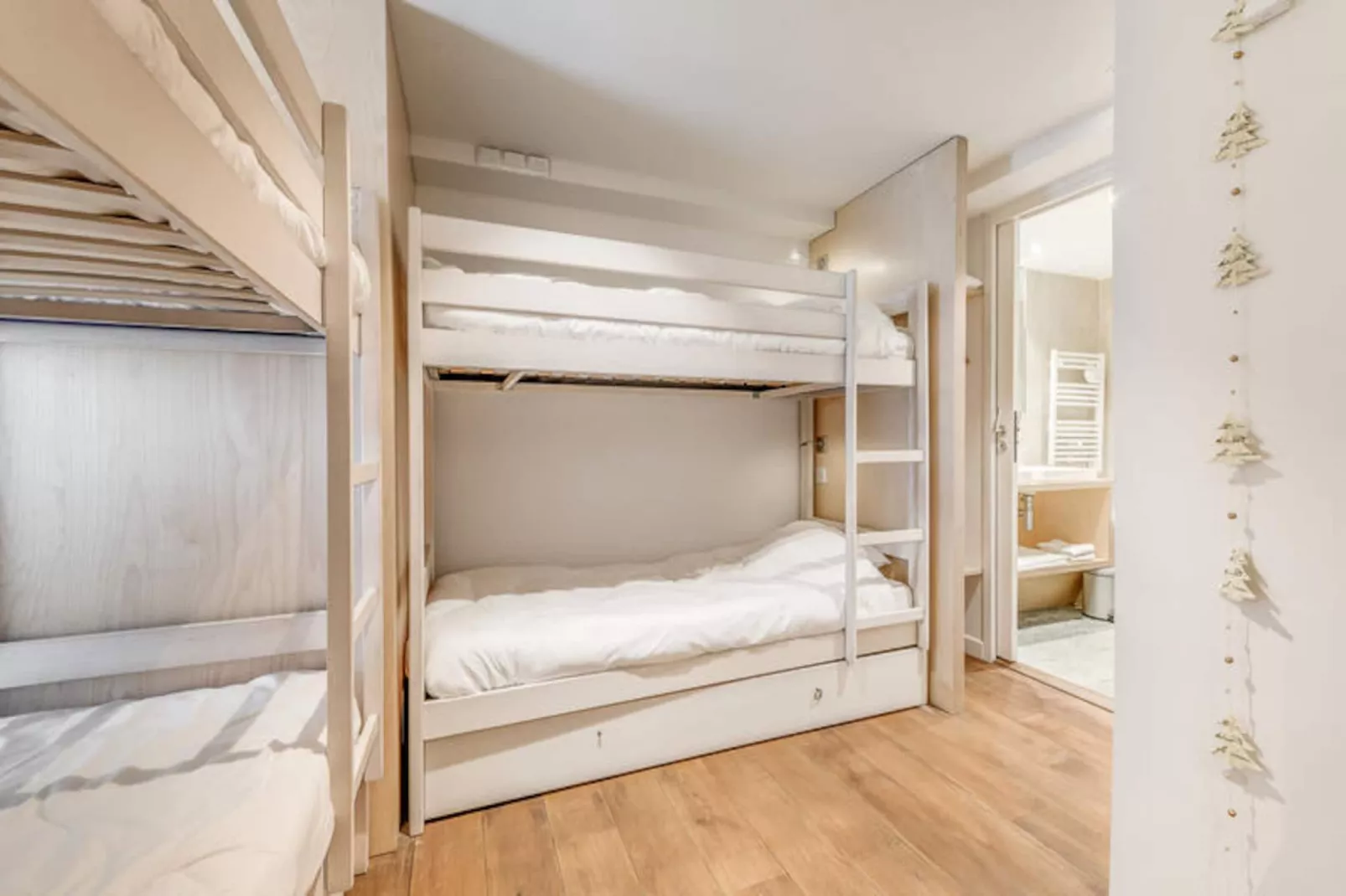 Résidence Palafour-Niet-getagd