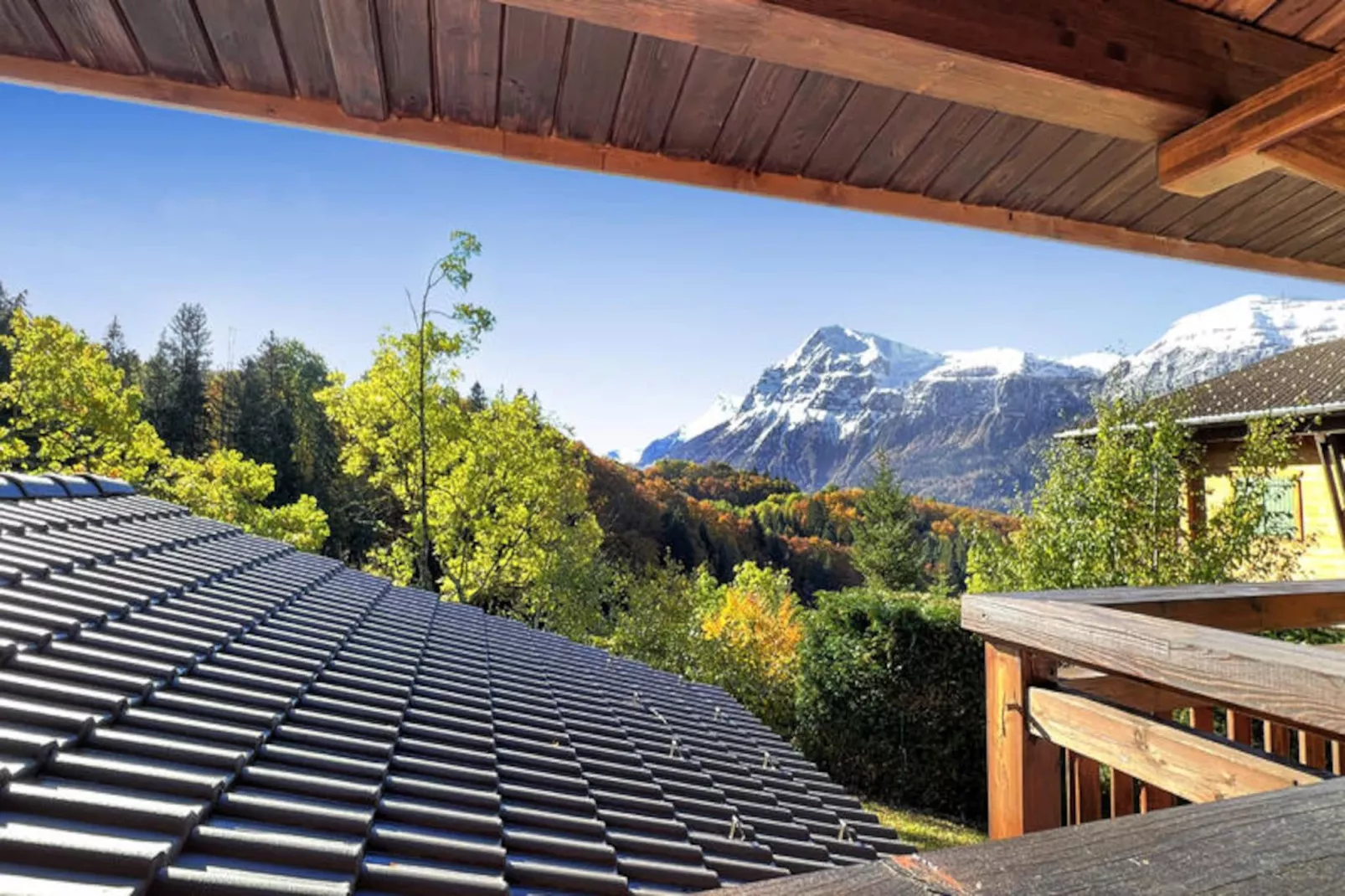 Chalets à Les Carroz-d'Arâches-Niet-getagd