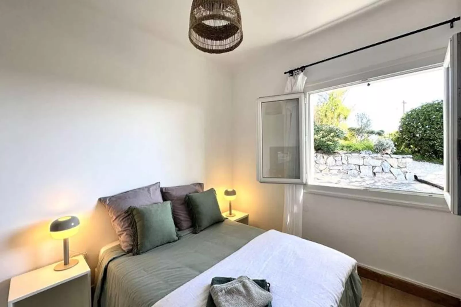 Résidence La Tancade-hyeres-Niet-getagd