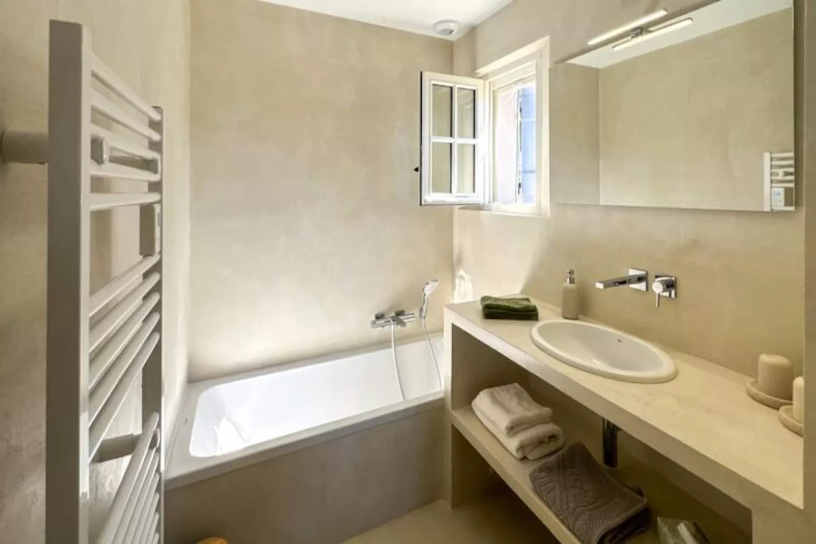 Authentique Mas Proven&ccedil;al Avec Piscine Et 2 Chambres &ndash; C&ocirc;te D&rsquo;azur-Niet-getagd