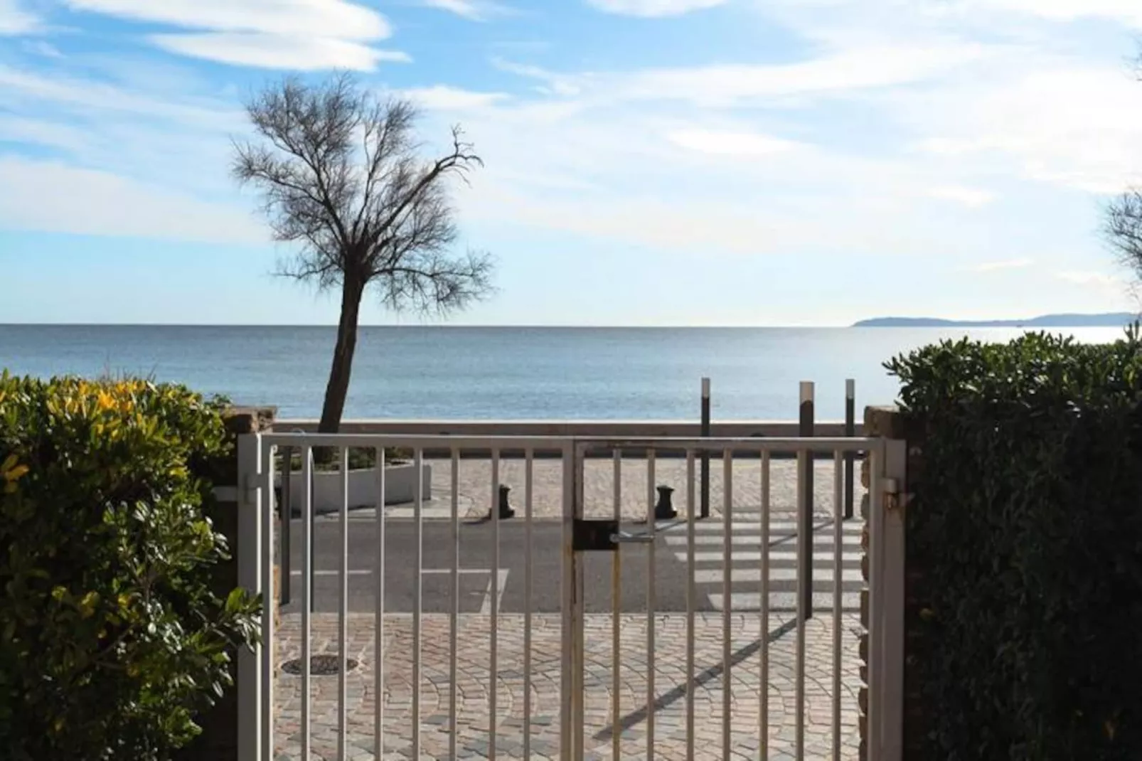 Résidence Vue Mer Exceptionnelle Au Lavandou-Niet-getagd