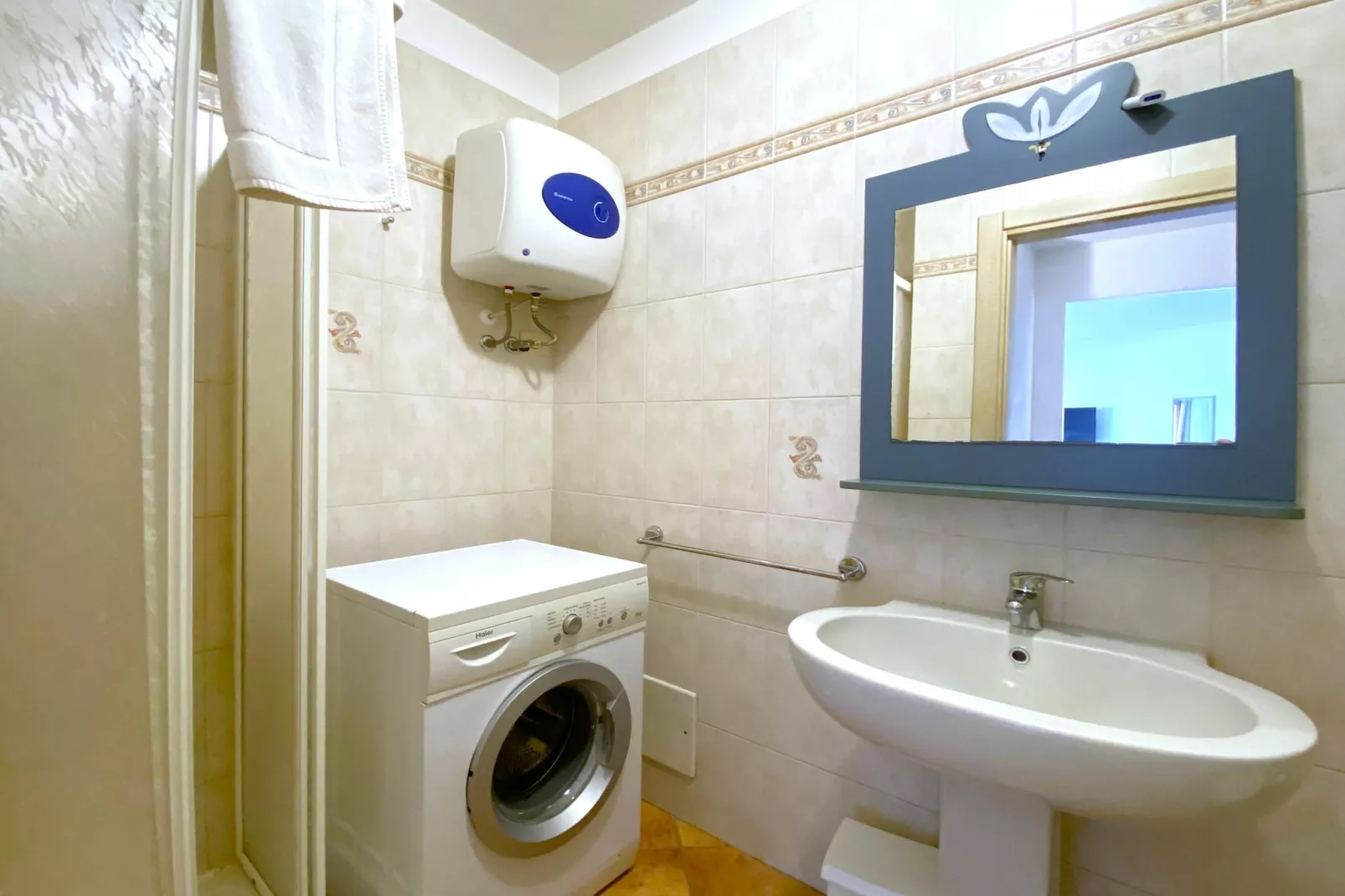 PR Mono 2/3 VP-Badkamer