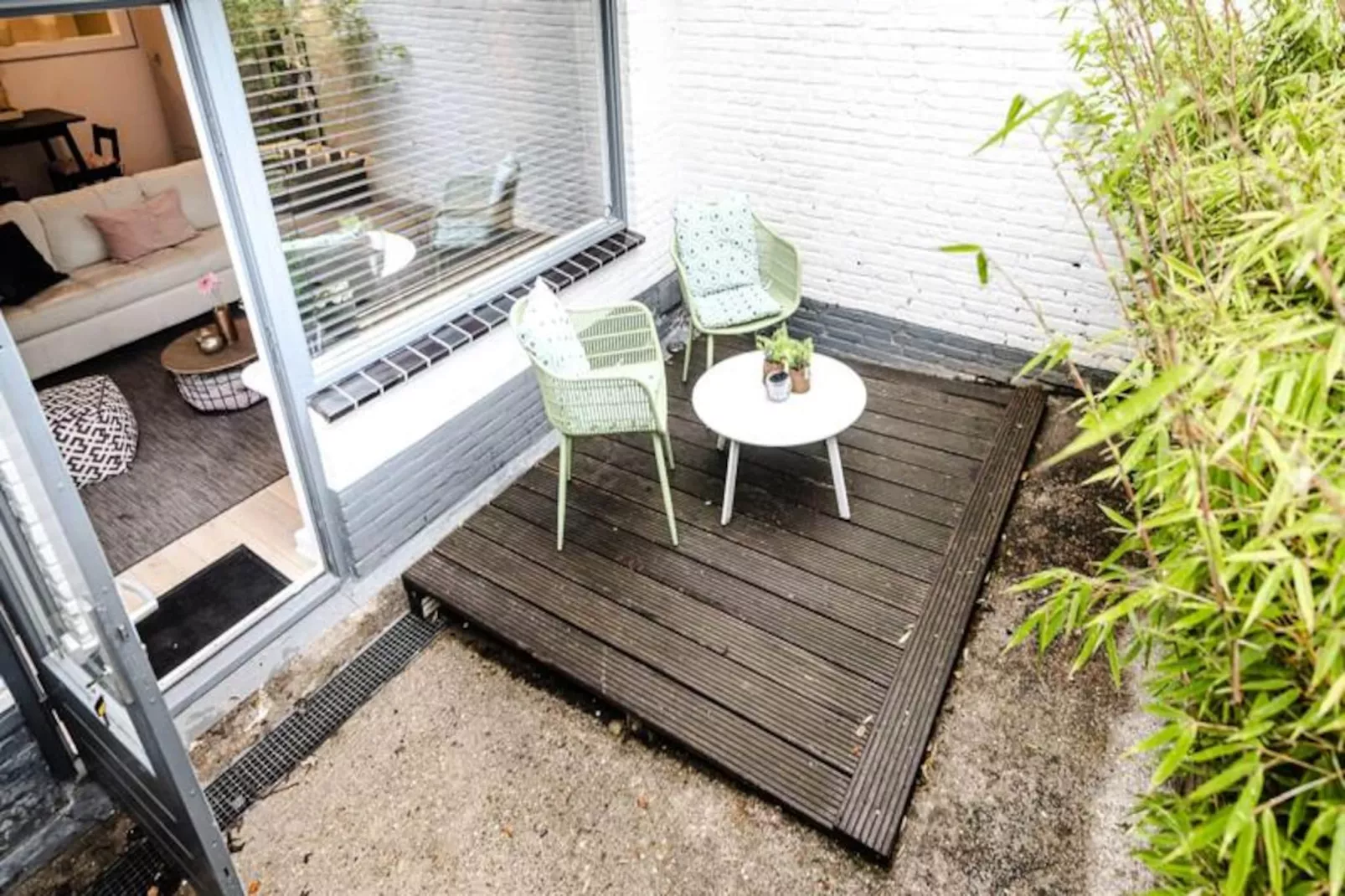 Summer House - Souterrain-Niet-getagd