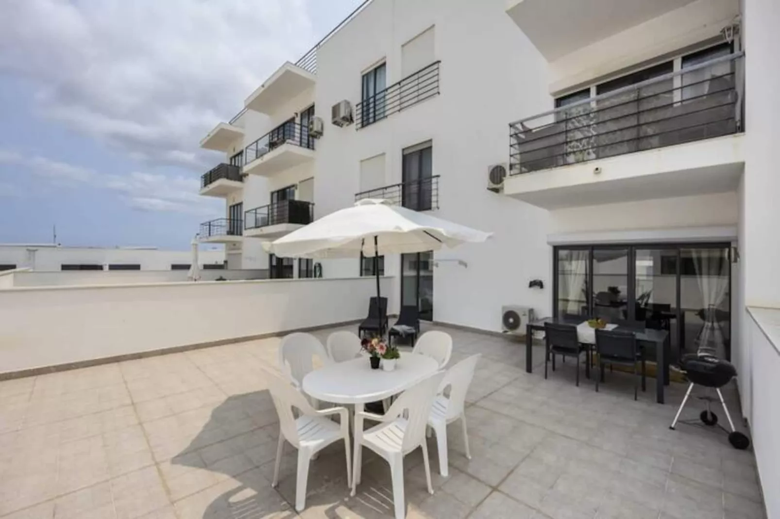 Artistic And Stylish Apartment-Niet-getagd