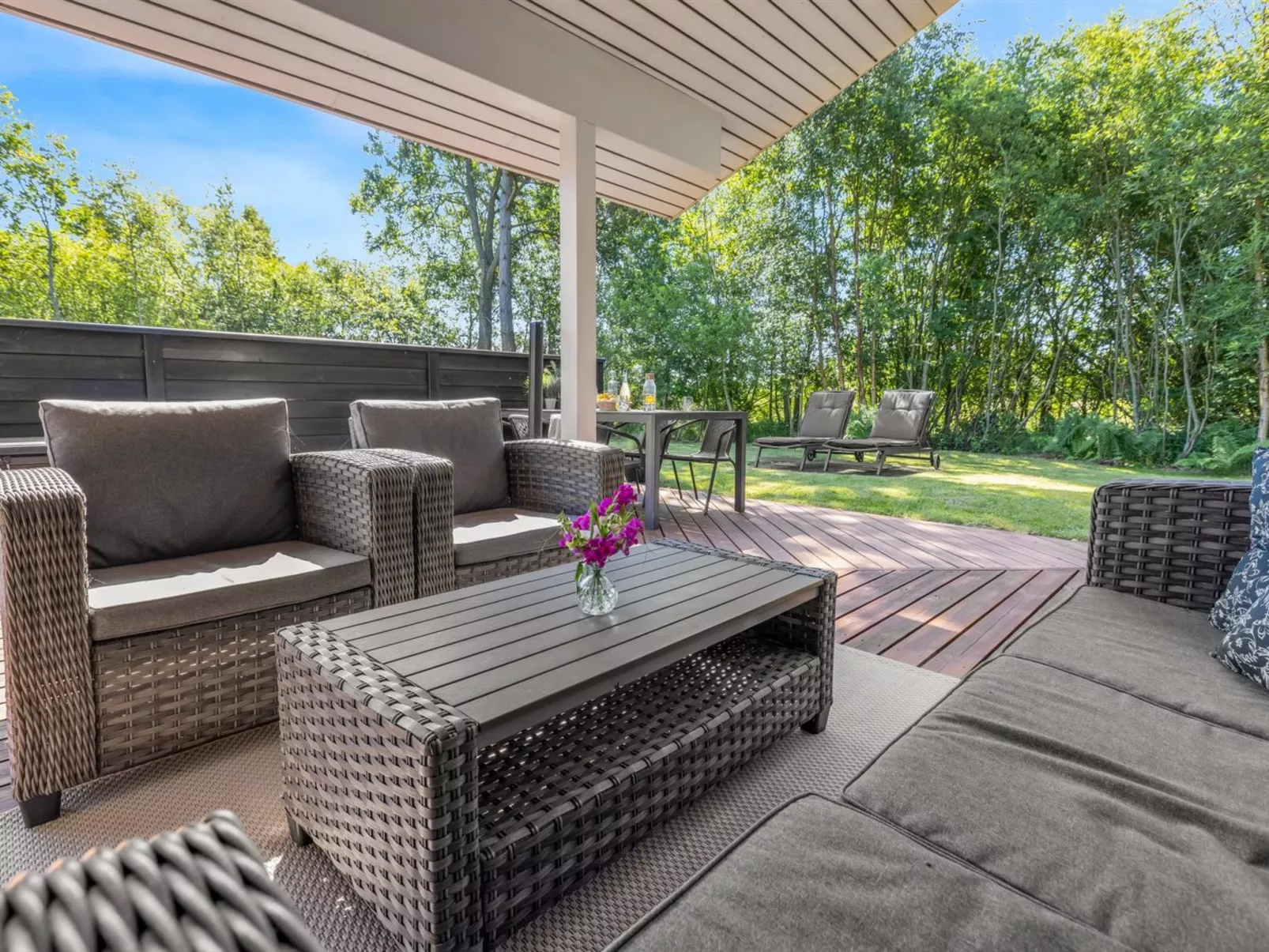 "Arny" - 1.5km from the sea-Buiten