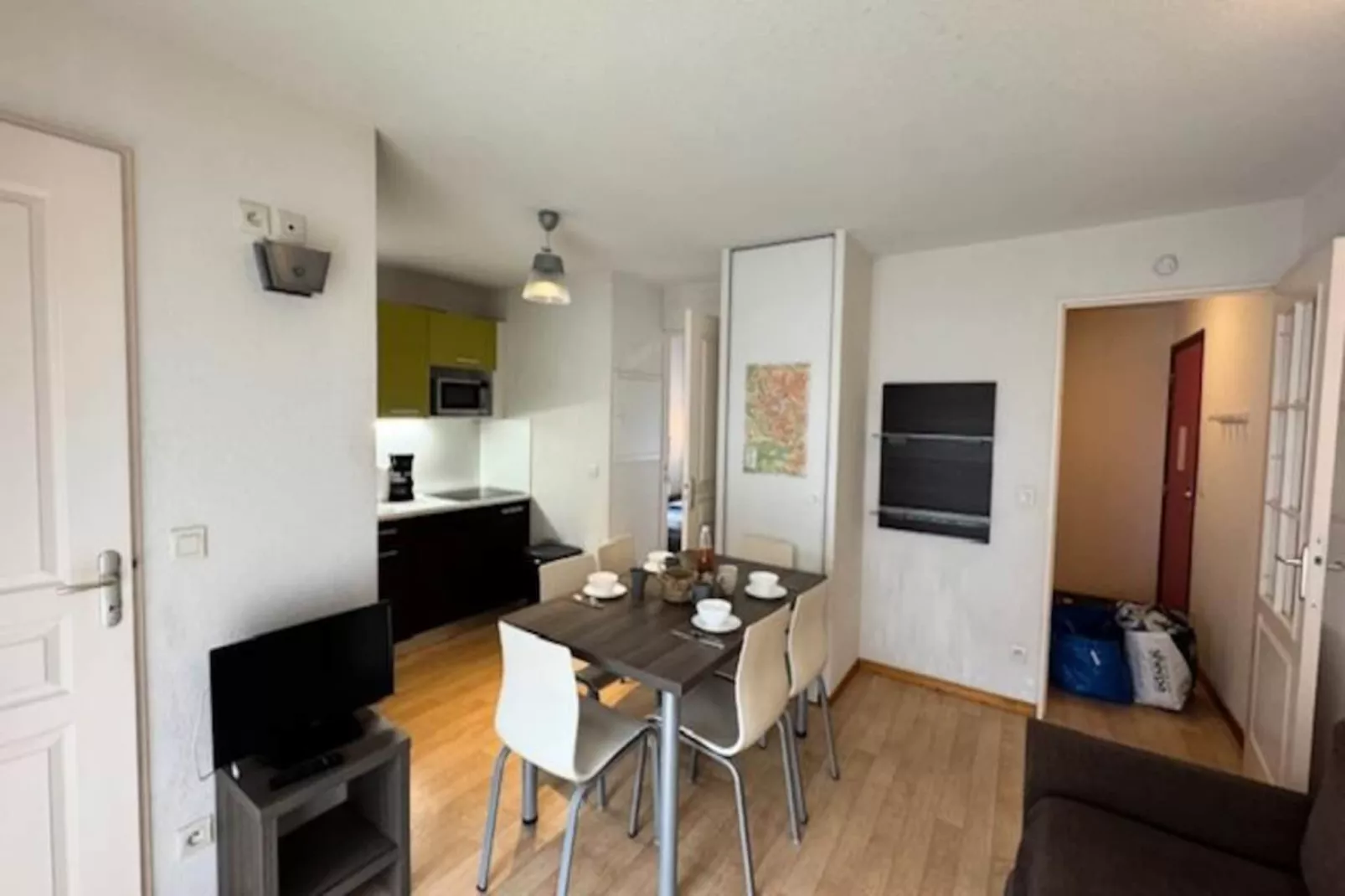 Résidence Eterlou-Niet-getagd