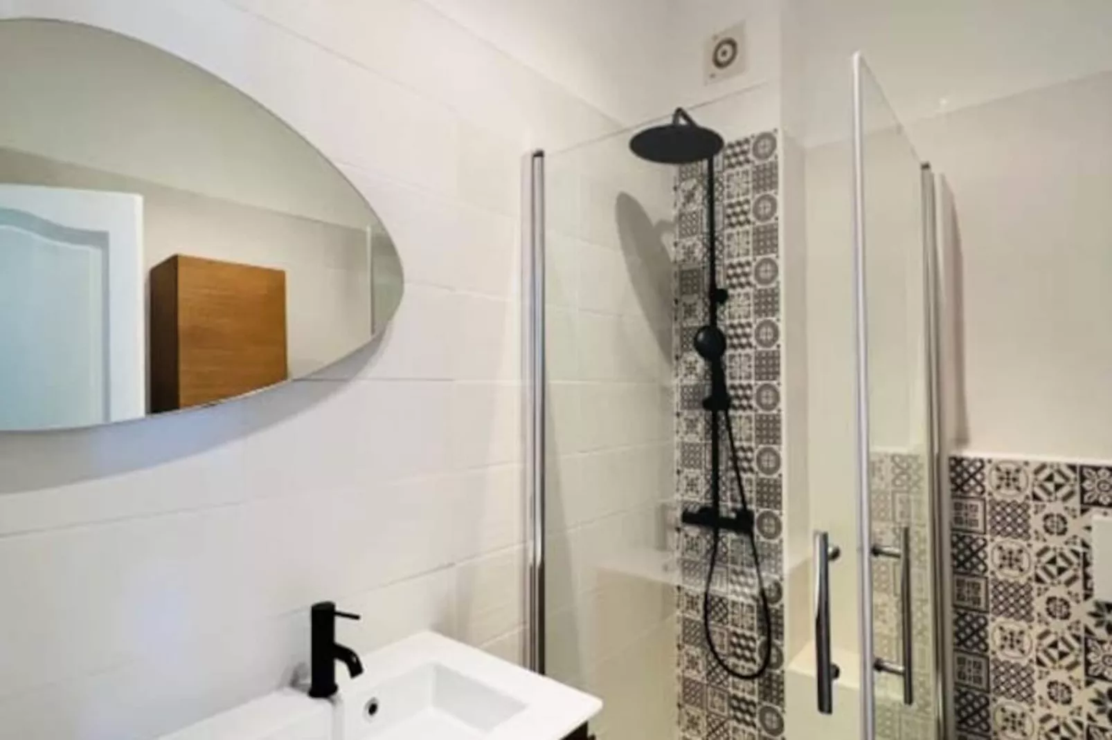 Résidence Terrasse Du Port -appartement 2 Chambres Avec Vue Sur Le Canal-Niet-getagd