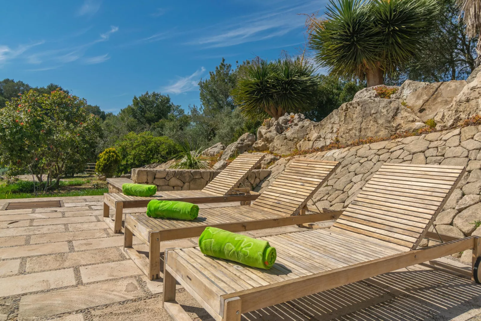 Hortella (ecofinca)-Buitenkant zomer