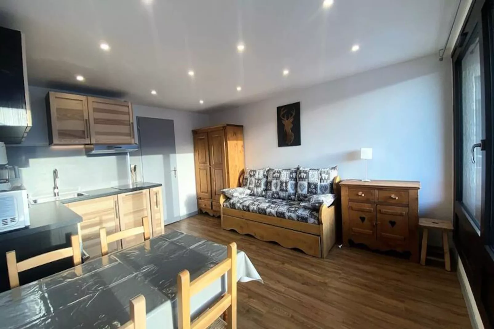 Résidence Neves-Niet-getagd