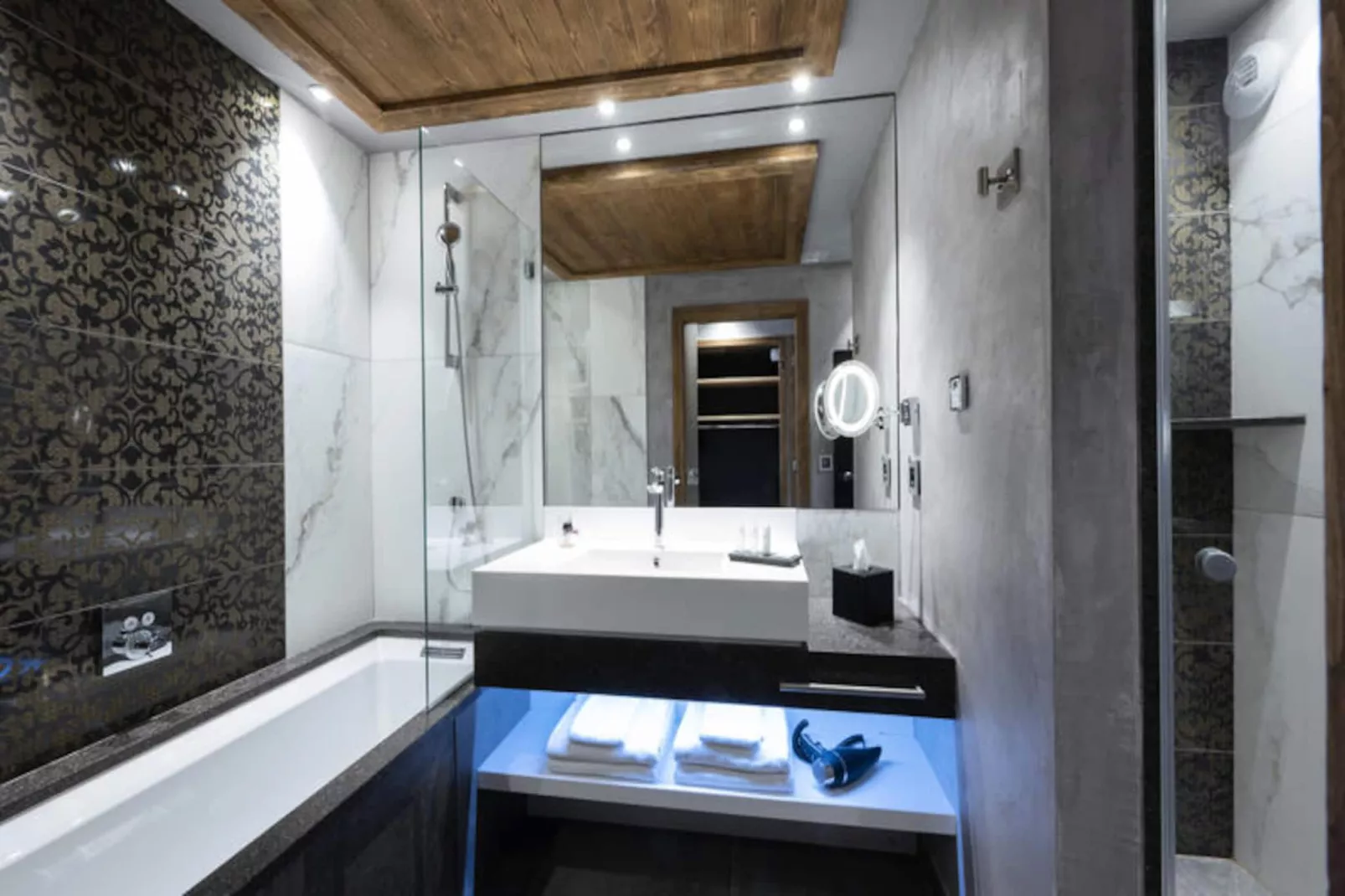 MGM Hôtels & Résidences - Hôtel Les Suites d'Alexane ****-Niet-getagd