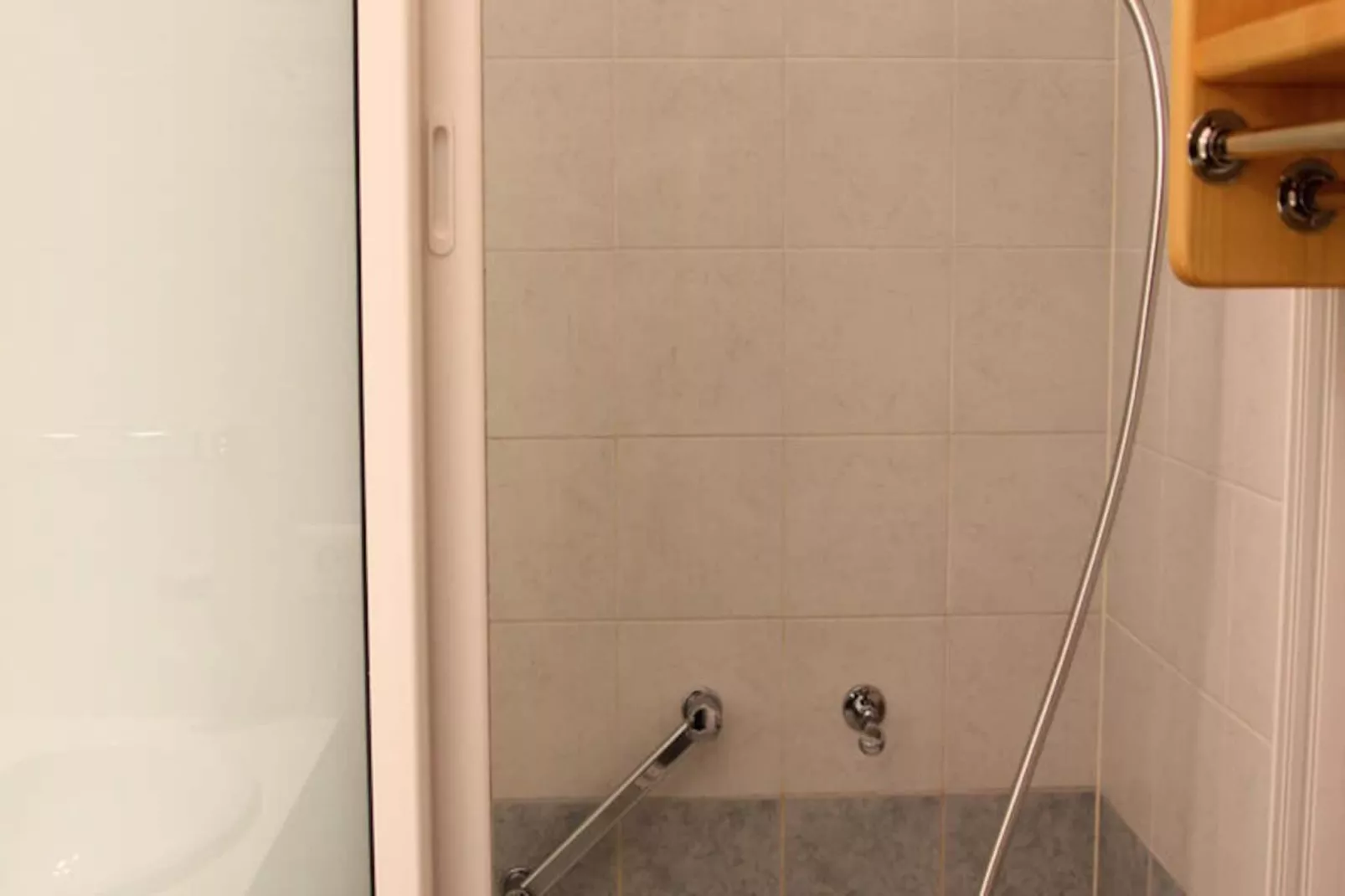 Résidence Reine Blanche-Niet-getagd