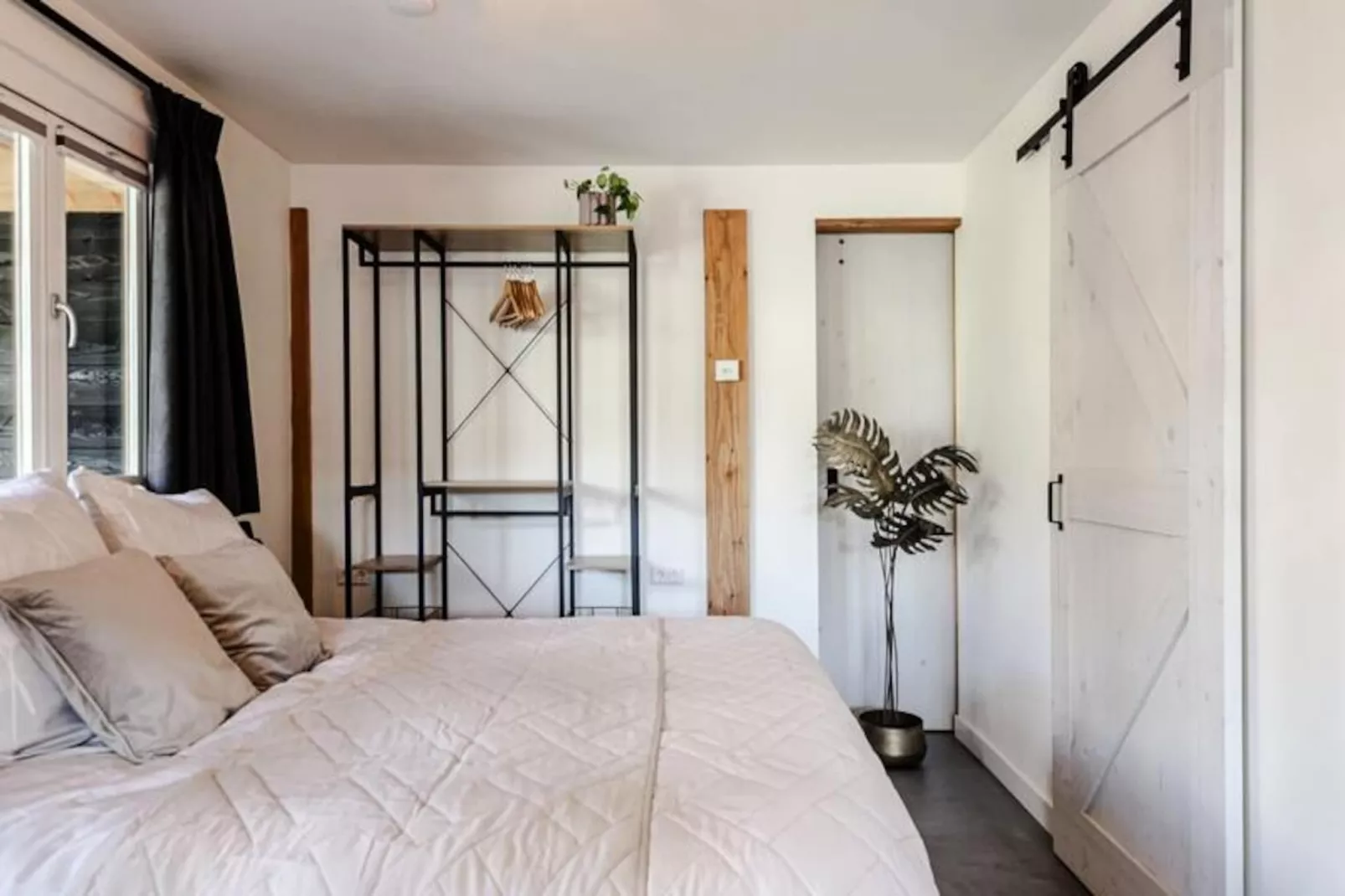 Bed And Beach-Niet-getagd