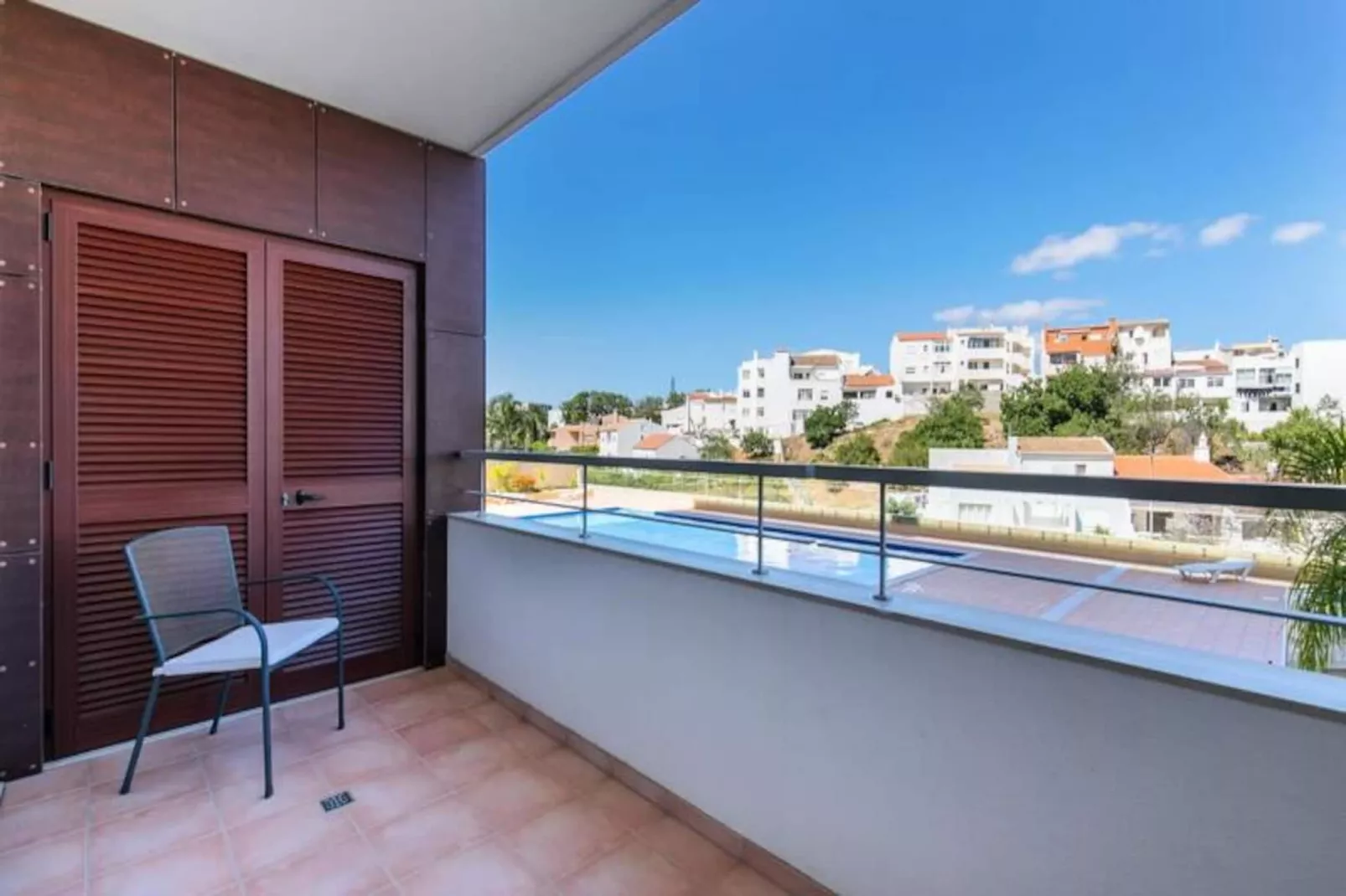 Apartment Henri-Niet-getagd