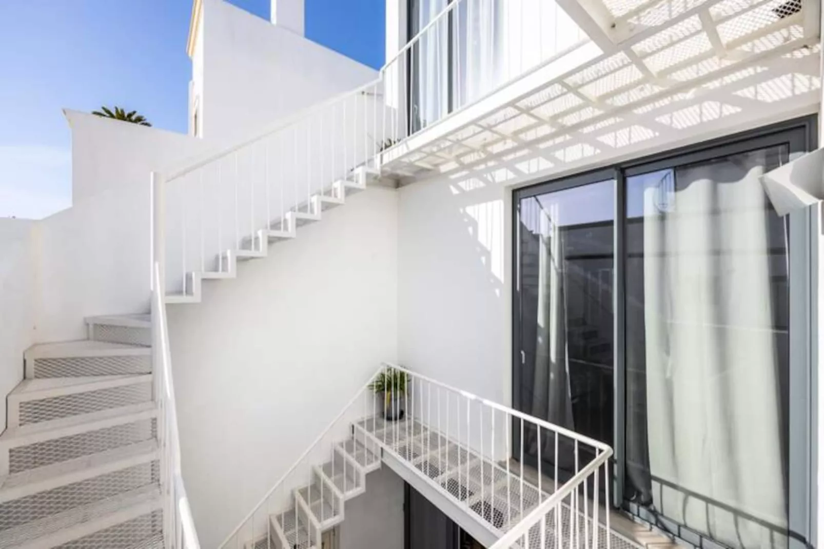 Perdiz Do Mar  - Armona-Niet-getagd