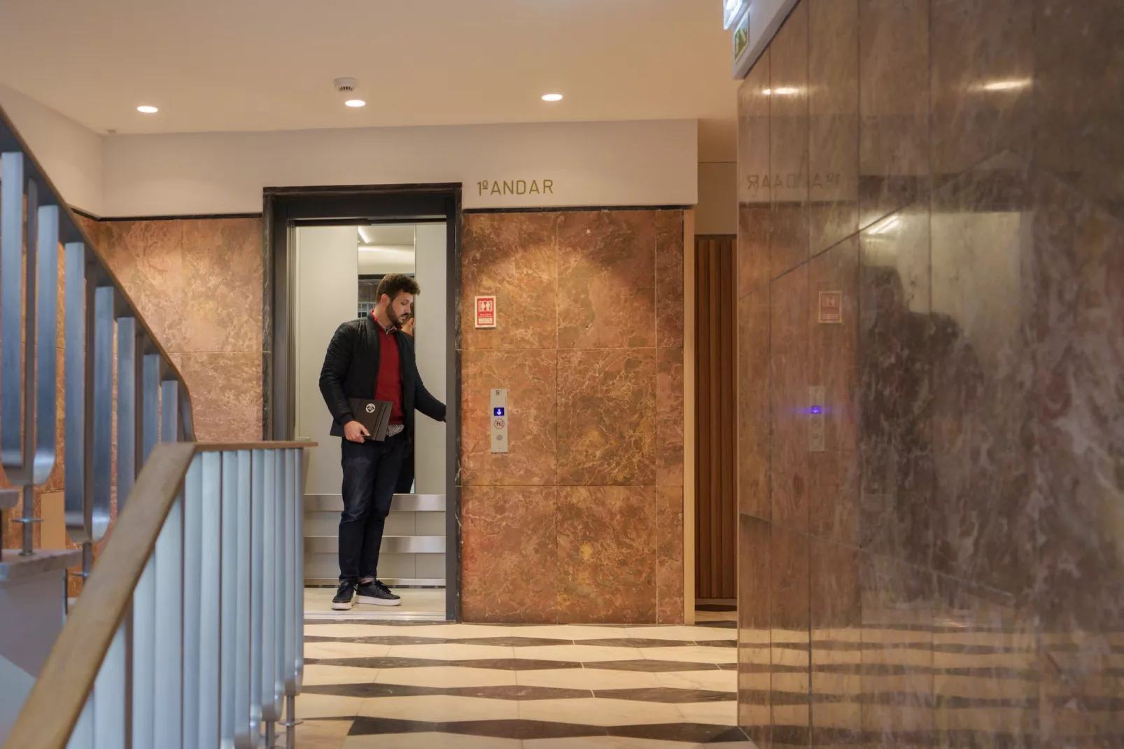 Feel Porto Firmeza Coworking & Flat 4.2-Hal-ontvangst