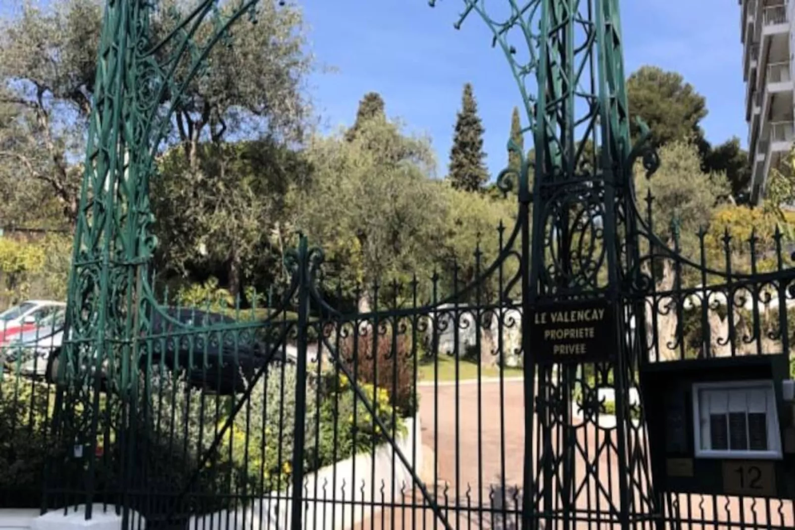 Résidence Le Valen&ccedil;ay : Magnifique 3 Pi&egrave;ces Avec Vue Mer D&eacute;gag&eacute;e-Niet-getagd