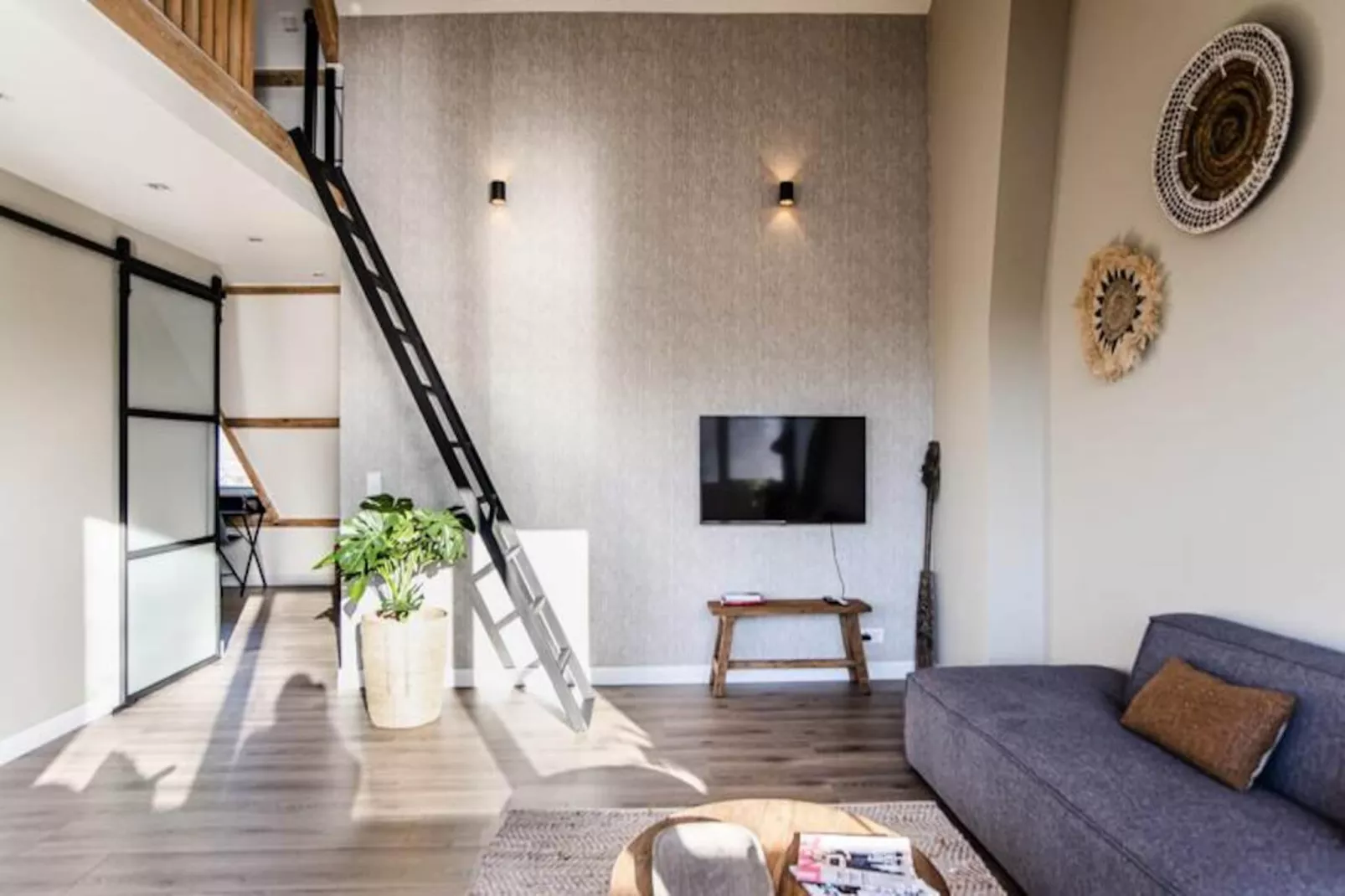 Spacious Luxury Loft-Niet-getagd