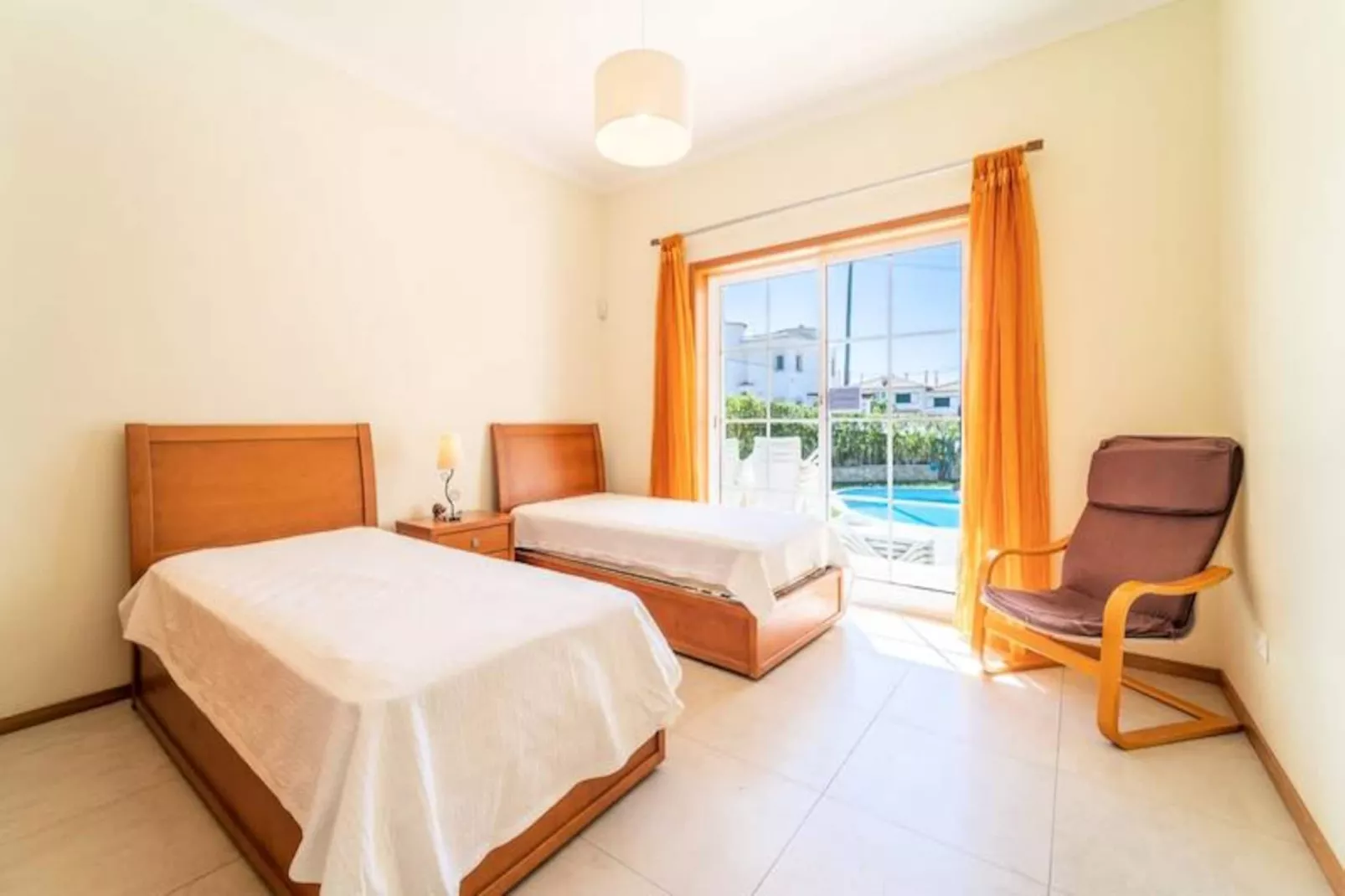 Maison à Guia-Niet-getagd