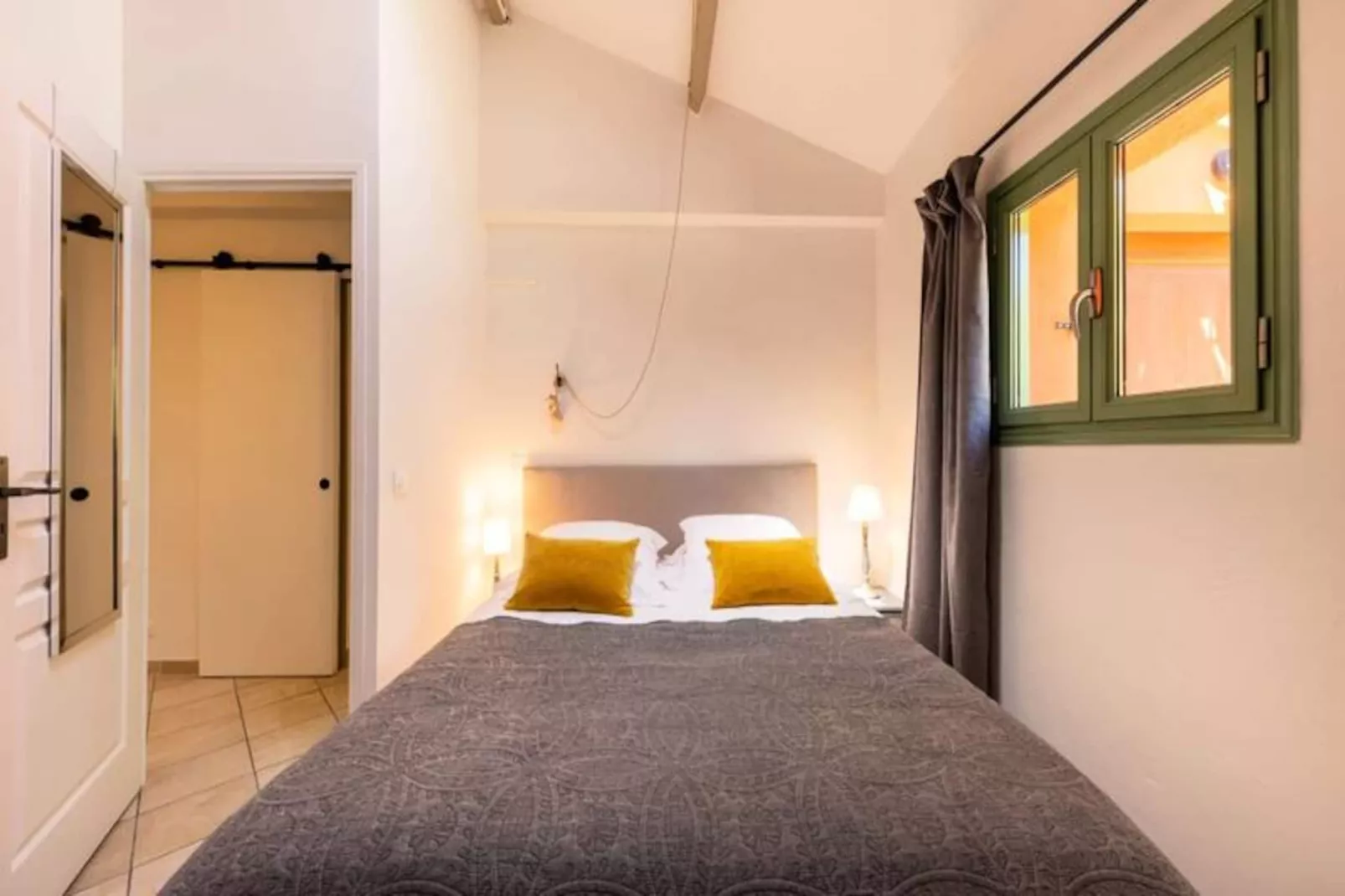 06bv : Cottage Au Calme Avec Piscine-Niet-getagd