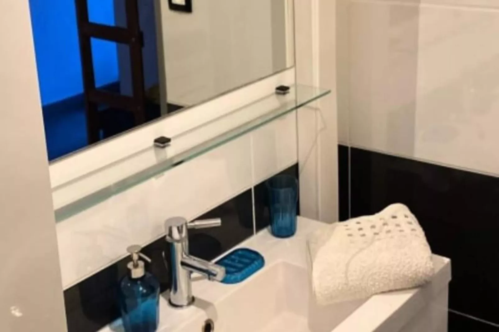 Beau T2 Bis Traversant Idéalement Situé-Niet-getagd