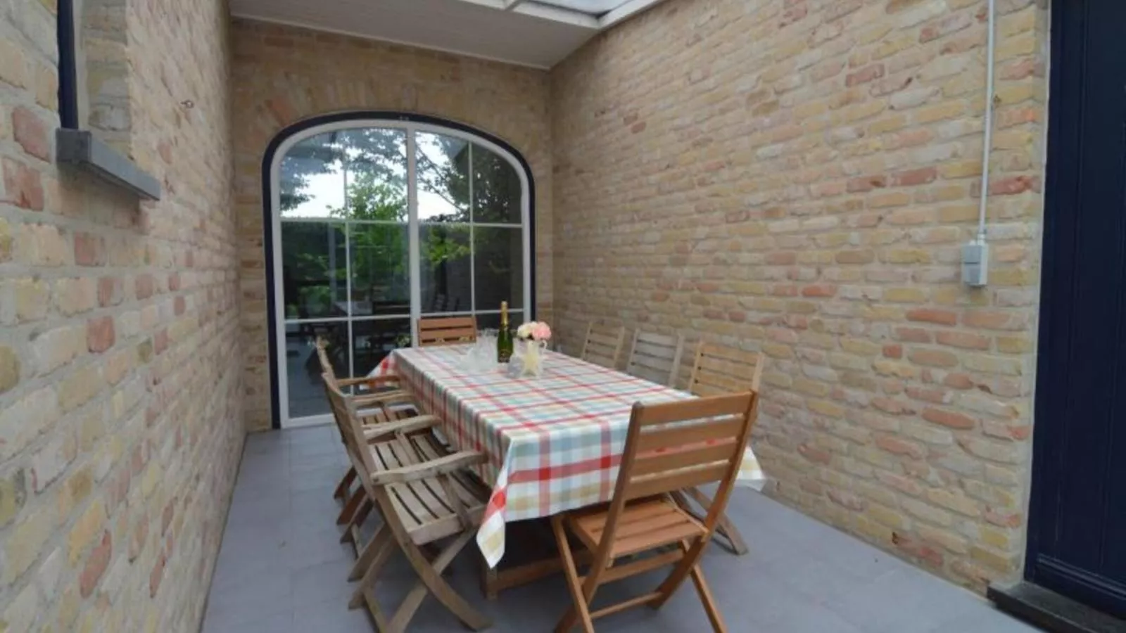 Frontzate-Recreatieruimte