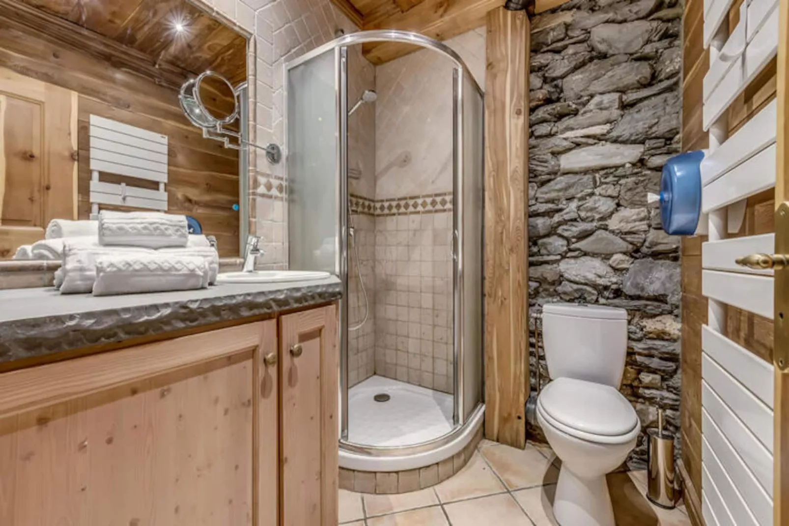 Chalet Les Champs Du Pont-Niet-getagd