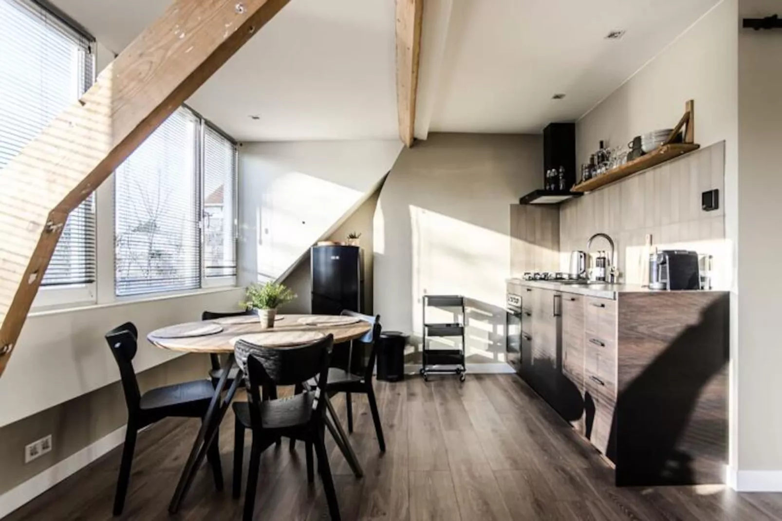 Spacious Luxury Loft-Niet-getagd