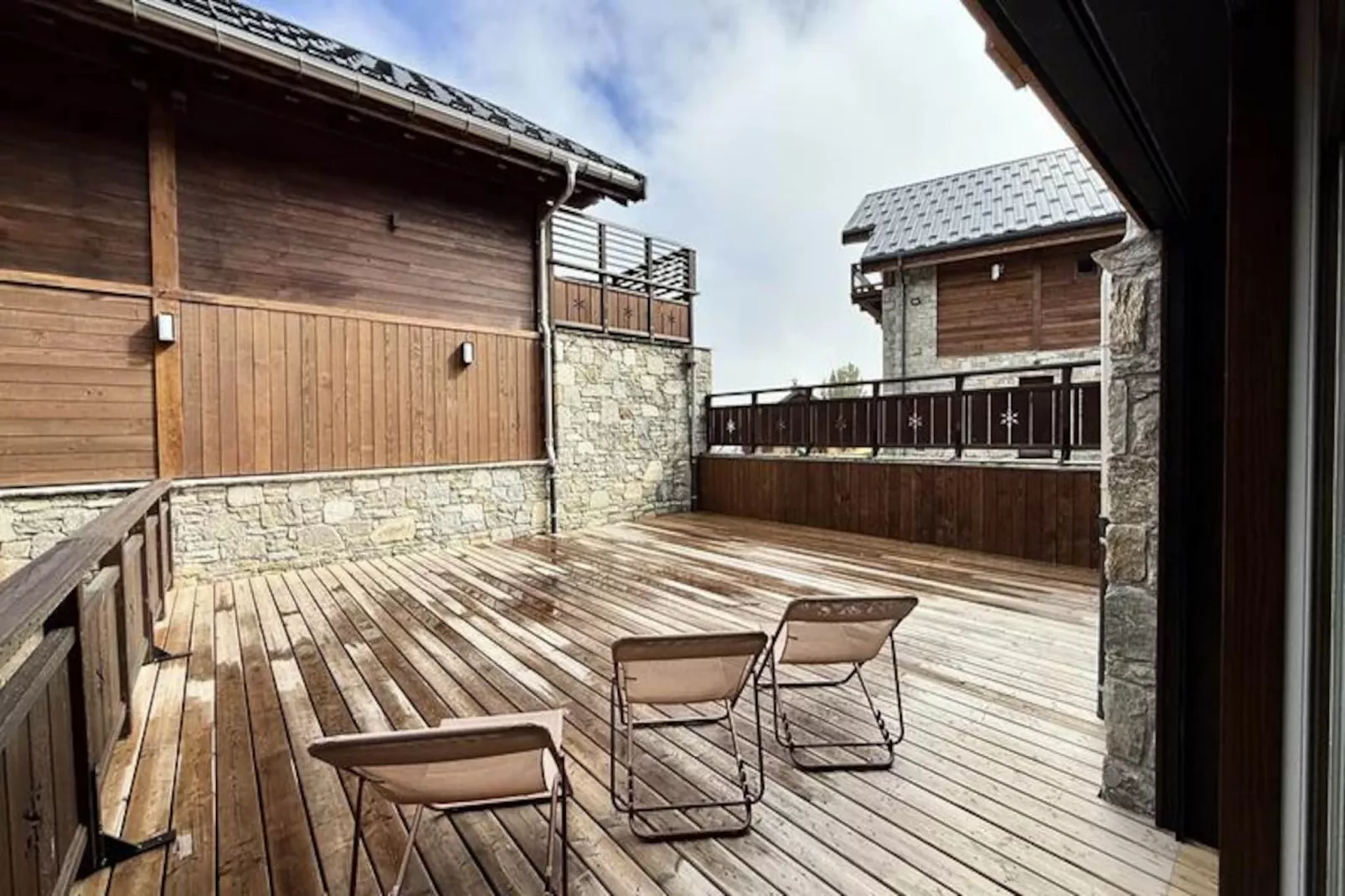 Résidence Complexe Aiguilles-Niet-getagd