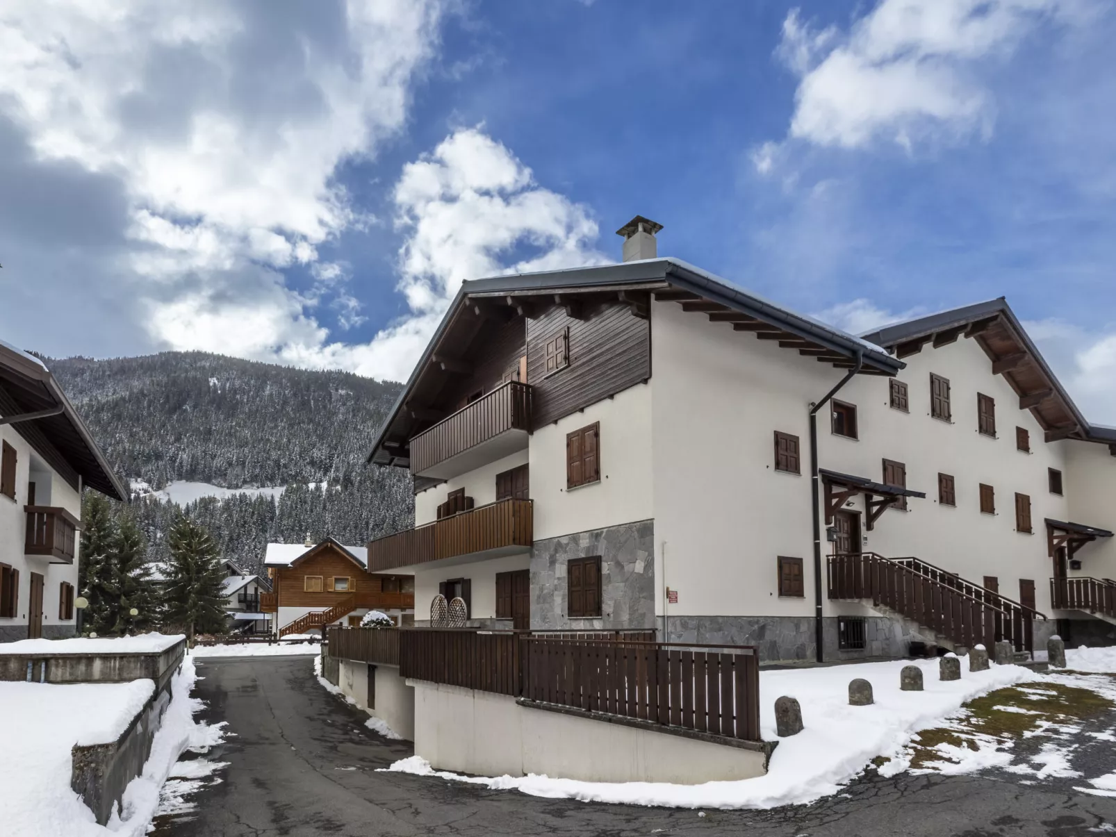 The Silent Sylva-Buiten