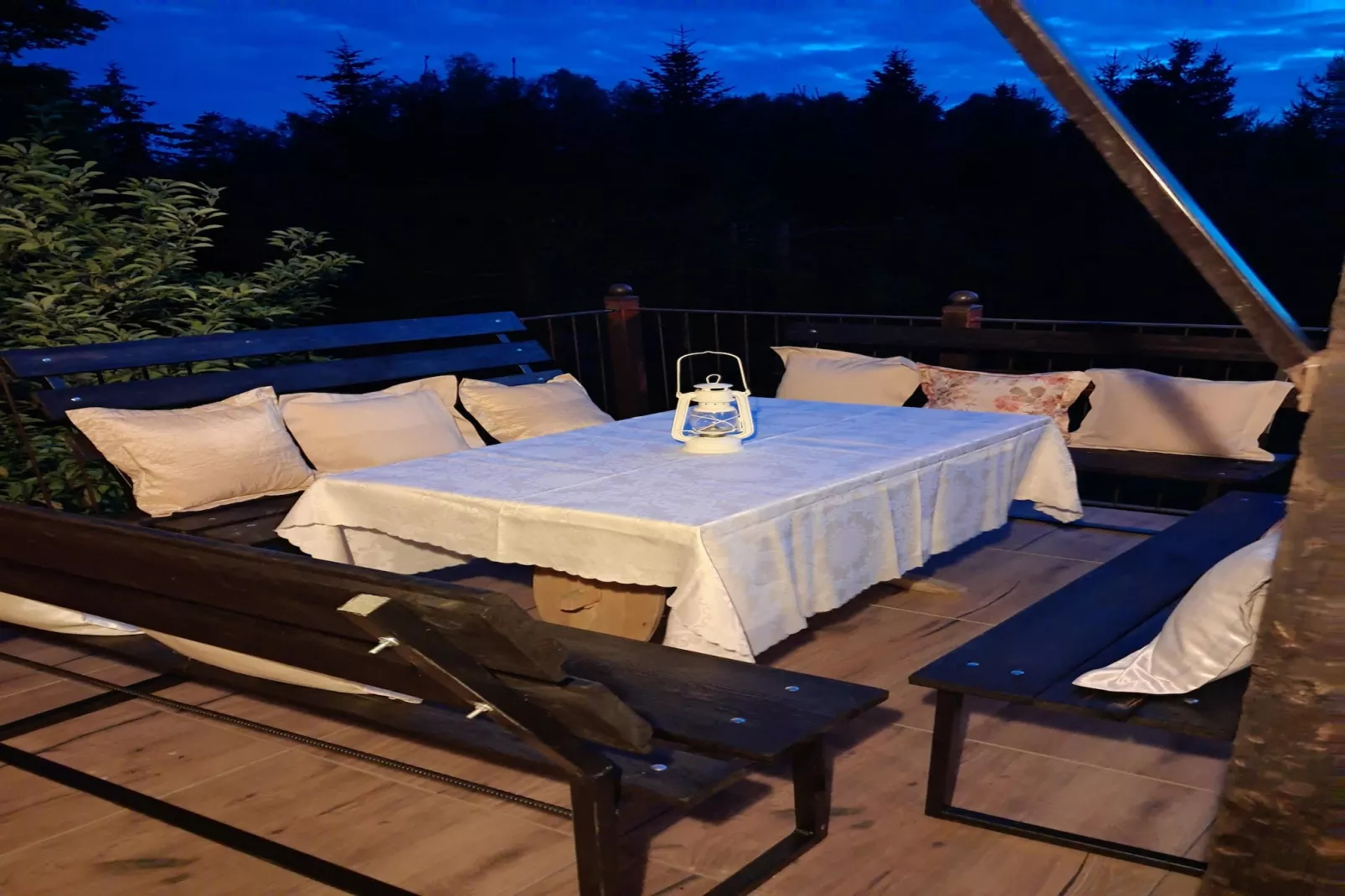 Dom wakacyjny w Szymbarku dla max 8 osób-Terrasbalkon