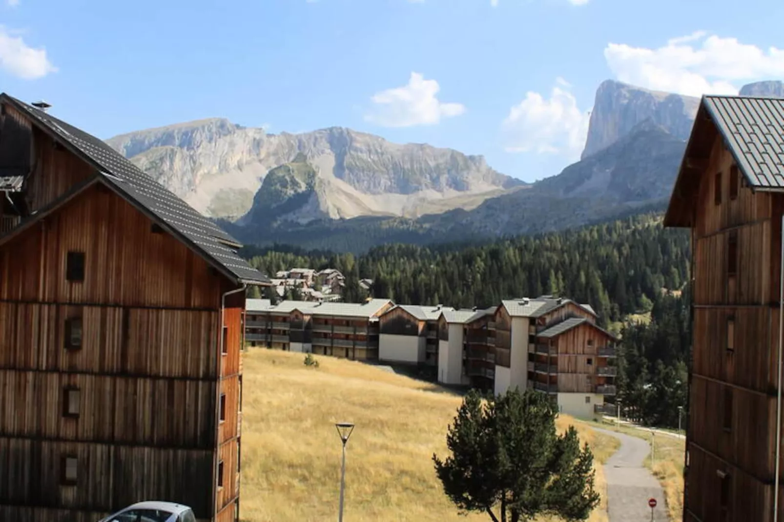 Les Chalets De Superd Heliantheme-Niet-getagd