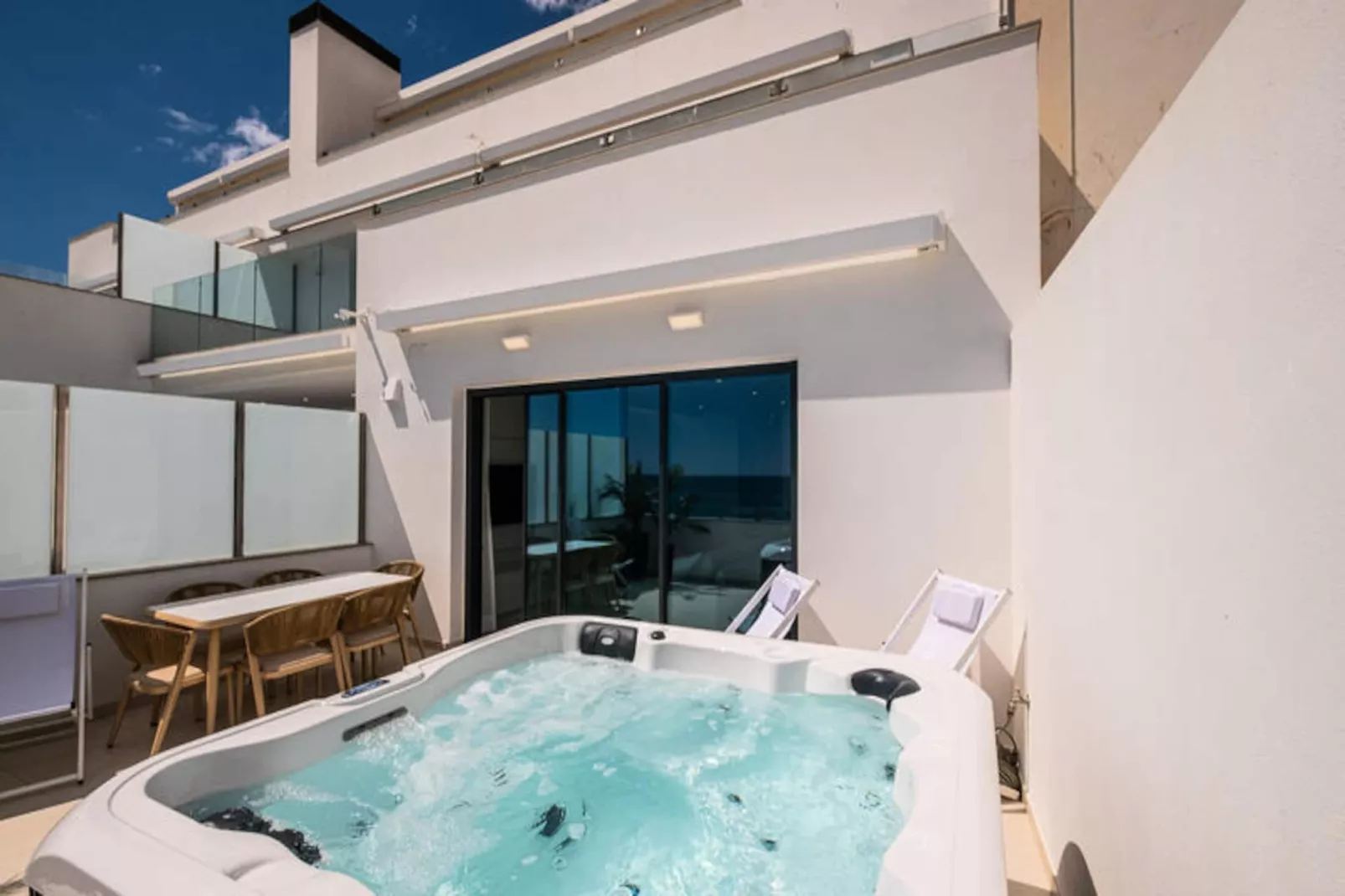 Appartements à Armaçao de Pera-Niet-getagd