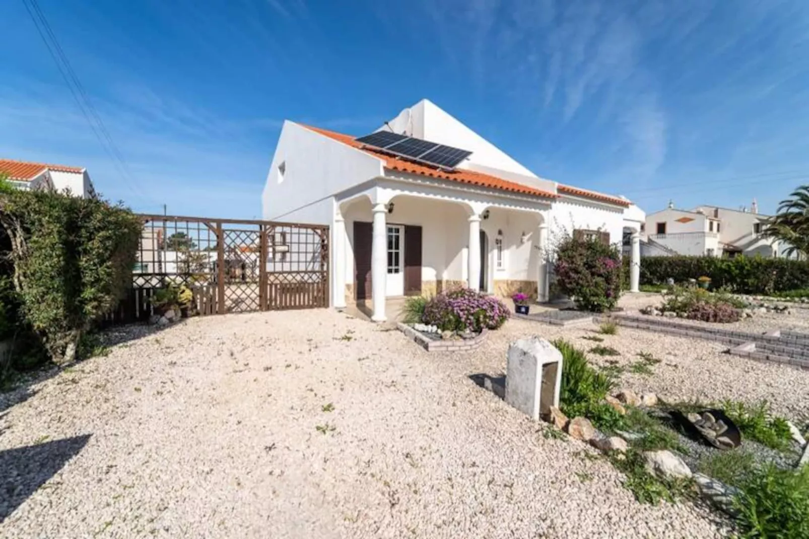 Blue Lee Residence-Niet-getagd