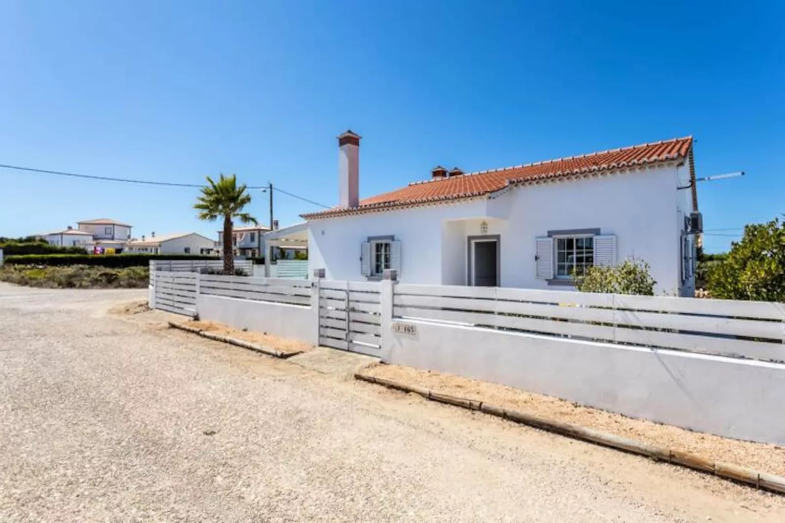 Olive House-Niet-getagd