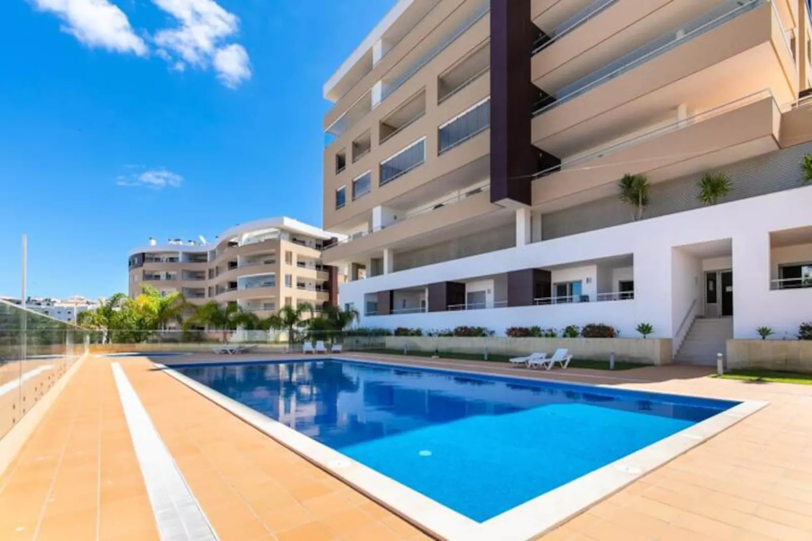 Apartment Henri-Niet-getagd