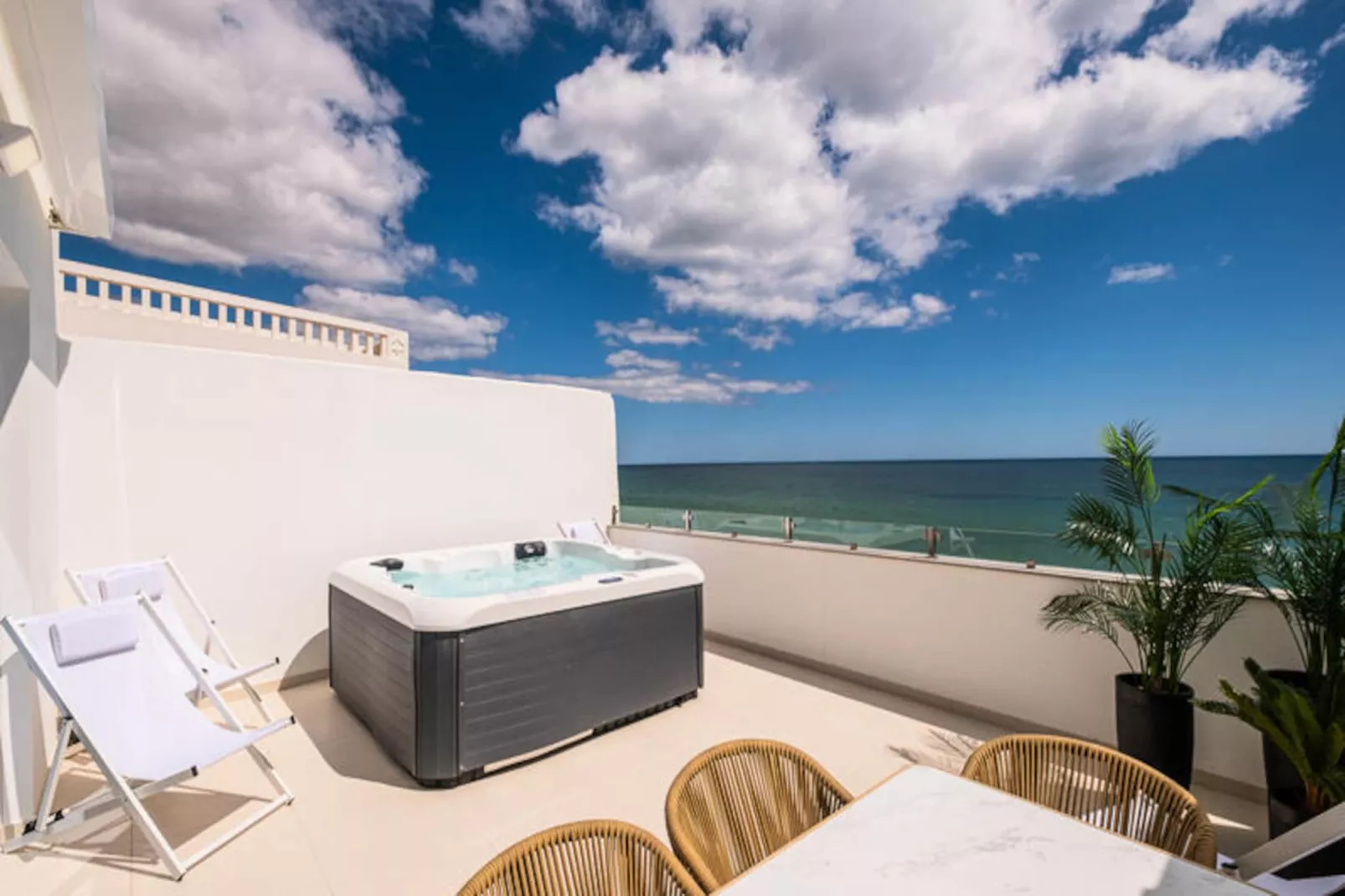 Appartements à Armaçao de Pera-Niet-getagd