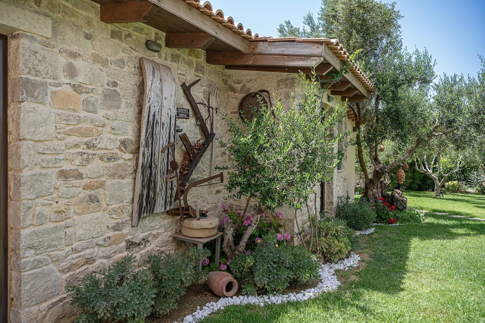 Villa Aloni 7prs-Tuinen zomer