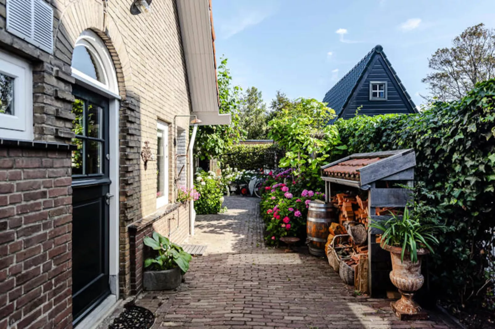 Bed And Beach-Niet-getagd