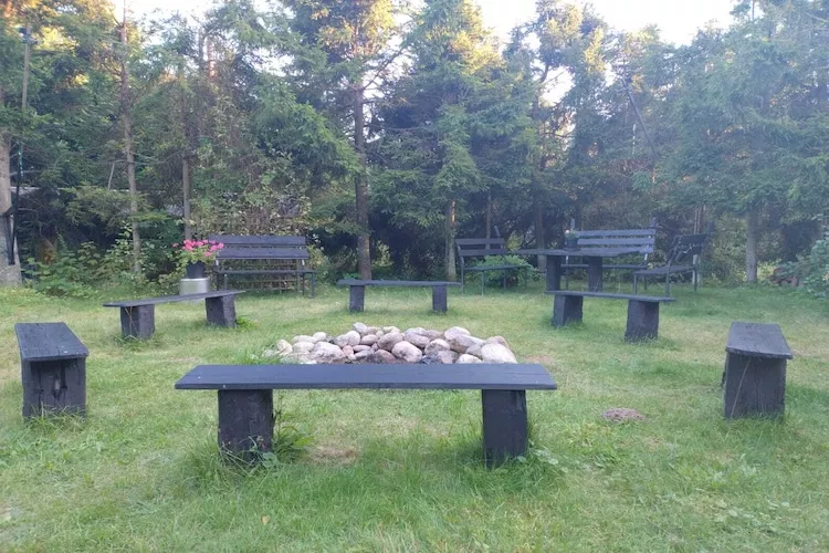 Dom wakacyjny w Szymbarku dla max 8 osób-Tuinen zomer