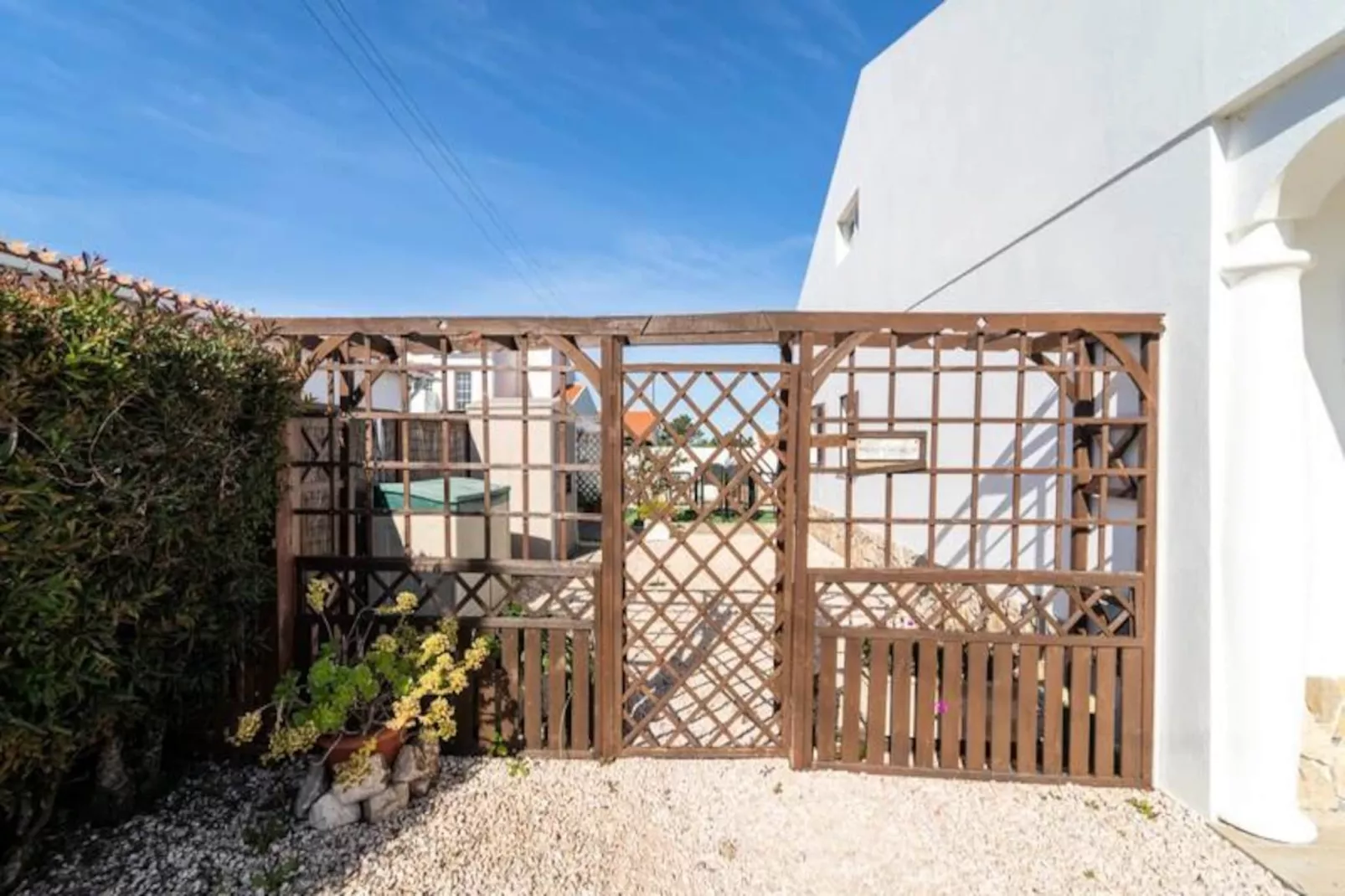 Blue Lee Residence-Niet-getagd