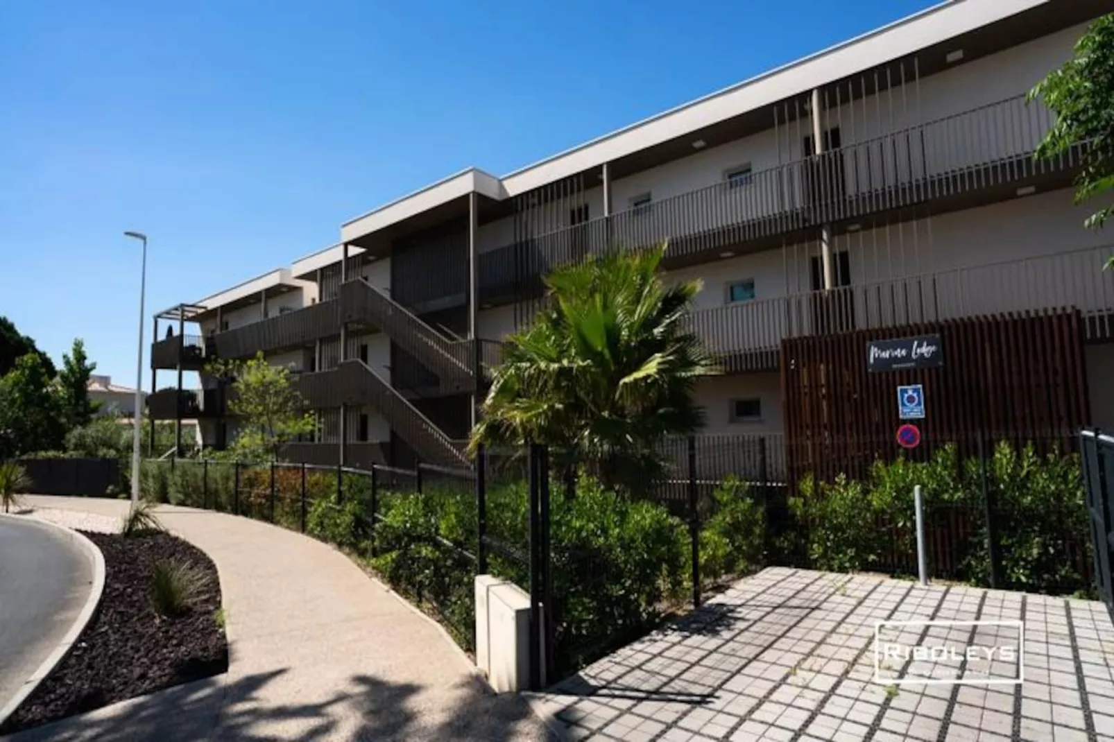 Marina Lodge - T2 Climatis&eacute; Avec Wifi Et Piscine-Niet-getagd