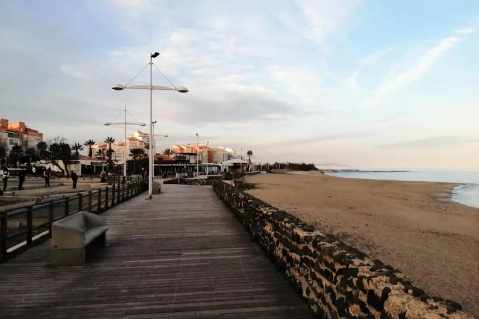 Beau T2 Bis Traversant Idéalement Situé-Niet-getagd