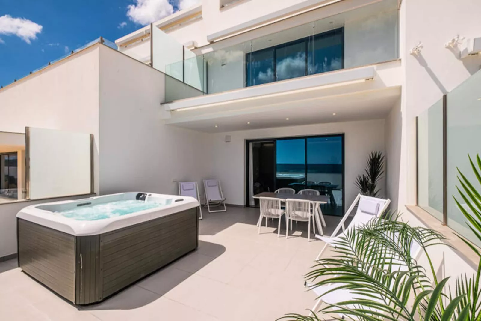 Appartements à Armaçao de Pera-Niet-getagd