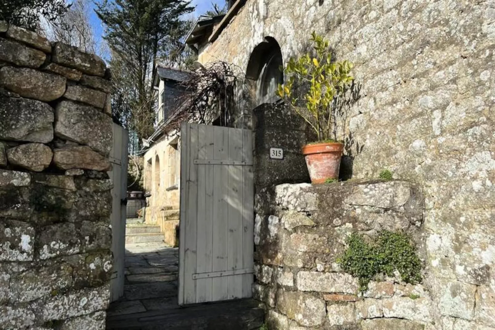 Maison De Caract&egrave;re Au C&oelig;ur De L&rsquo;&icirc;le-aux-moines-Niet-getagd
