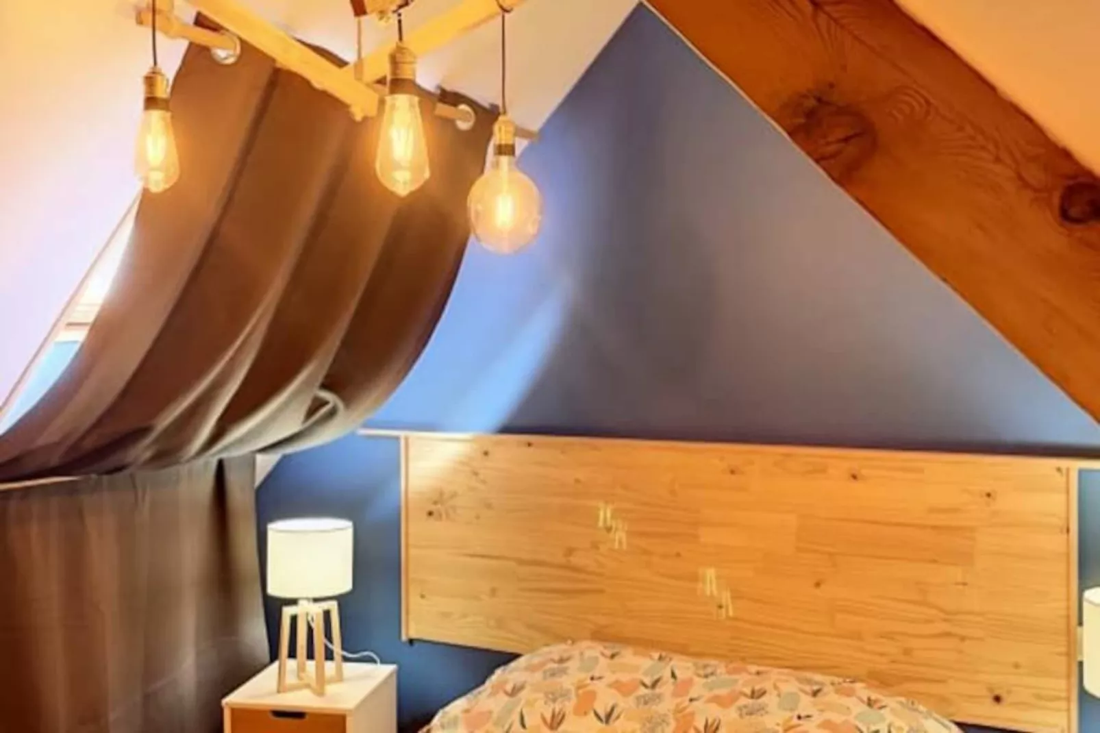 Résidence As 50 - Les Bateaux Au Bord De L'eau-Niet-getagd