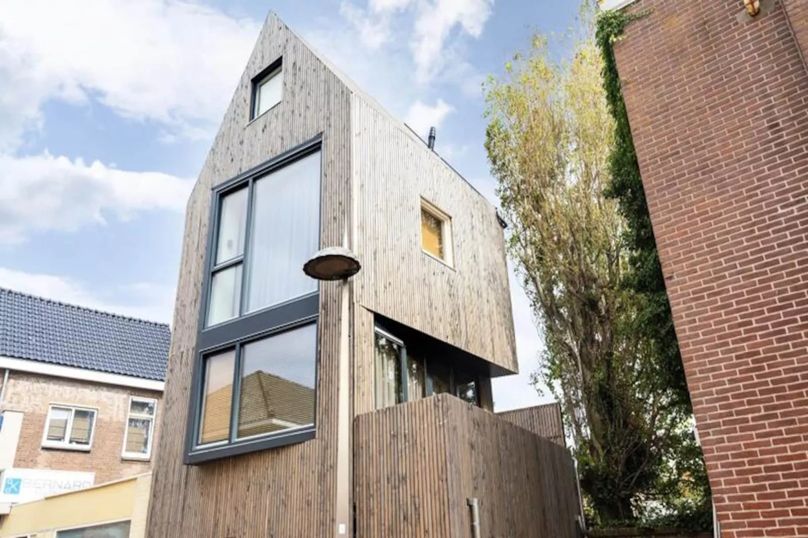 The Modern Burrow-Niet-getagd