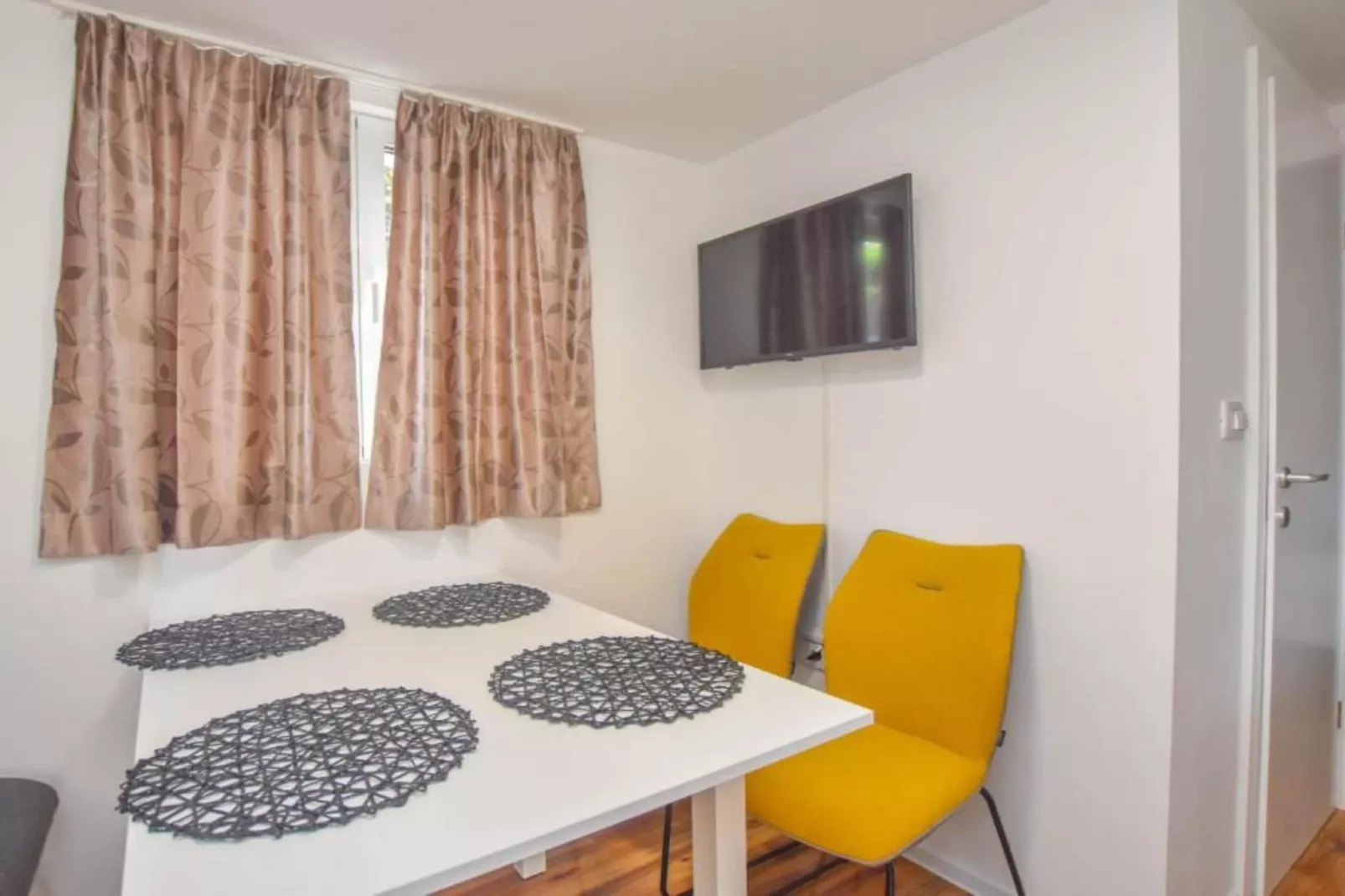 Mobile homes Bella vita 1-Buitenlucht