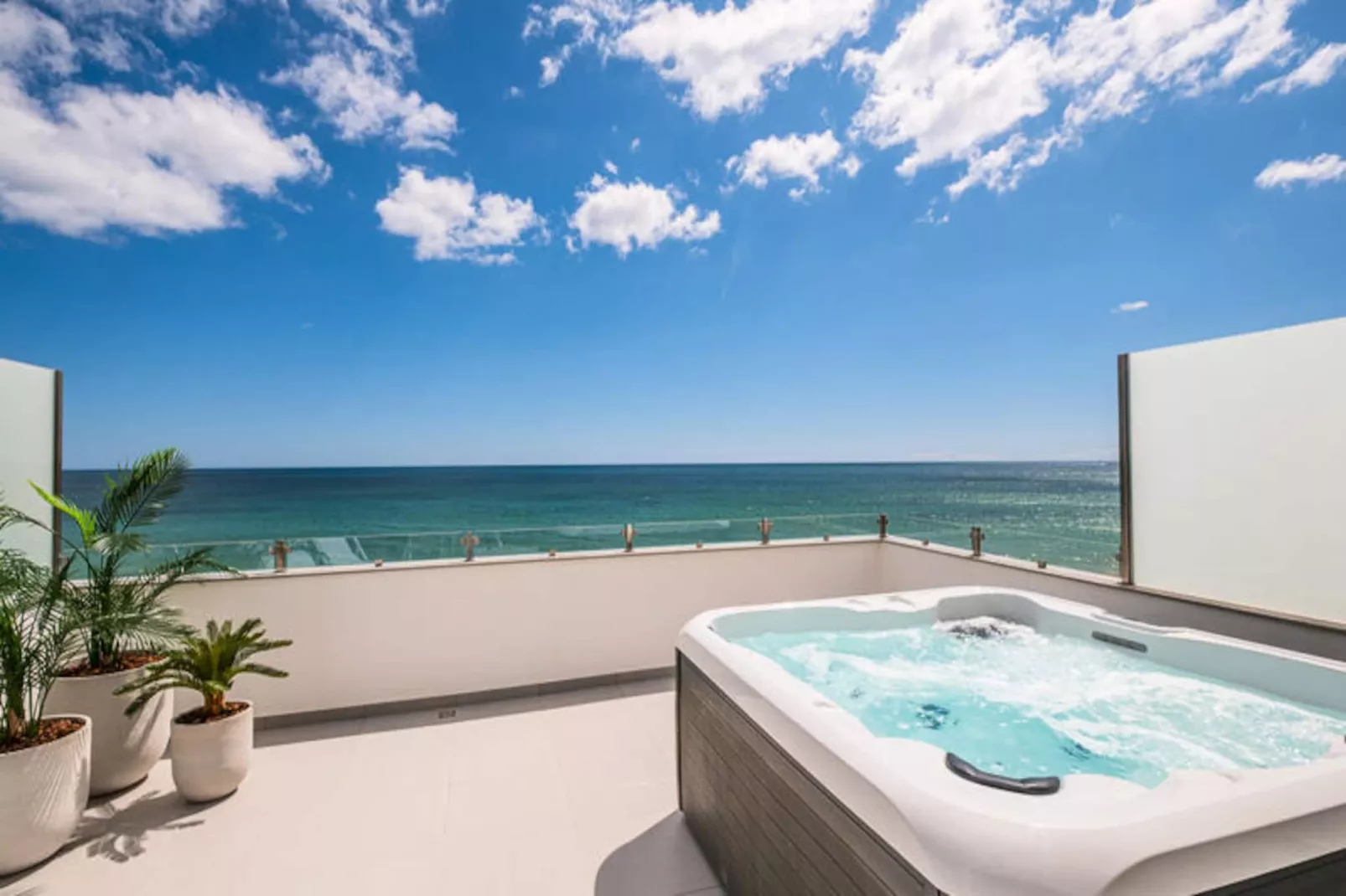 Appartements à Armaçao de Pera-Niet-getagd