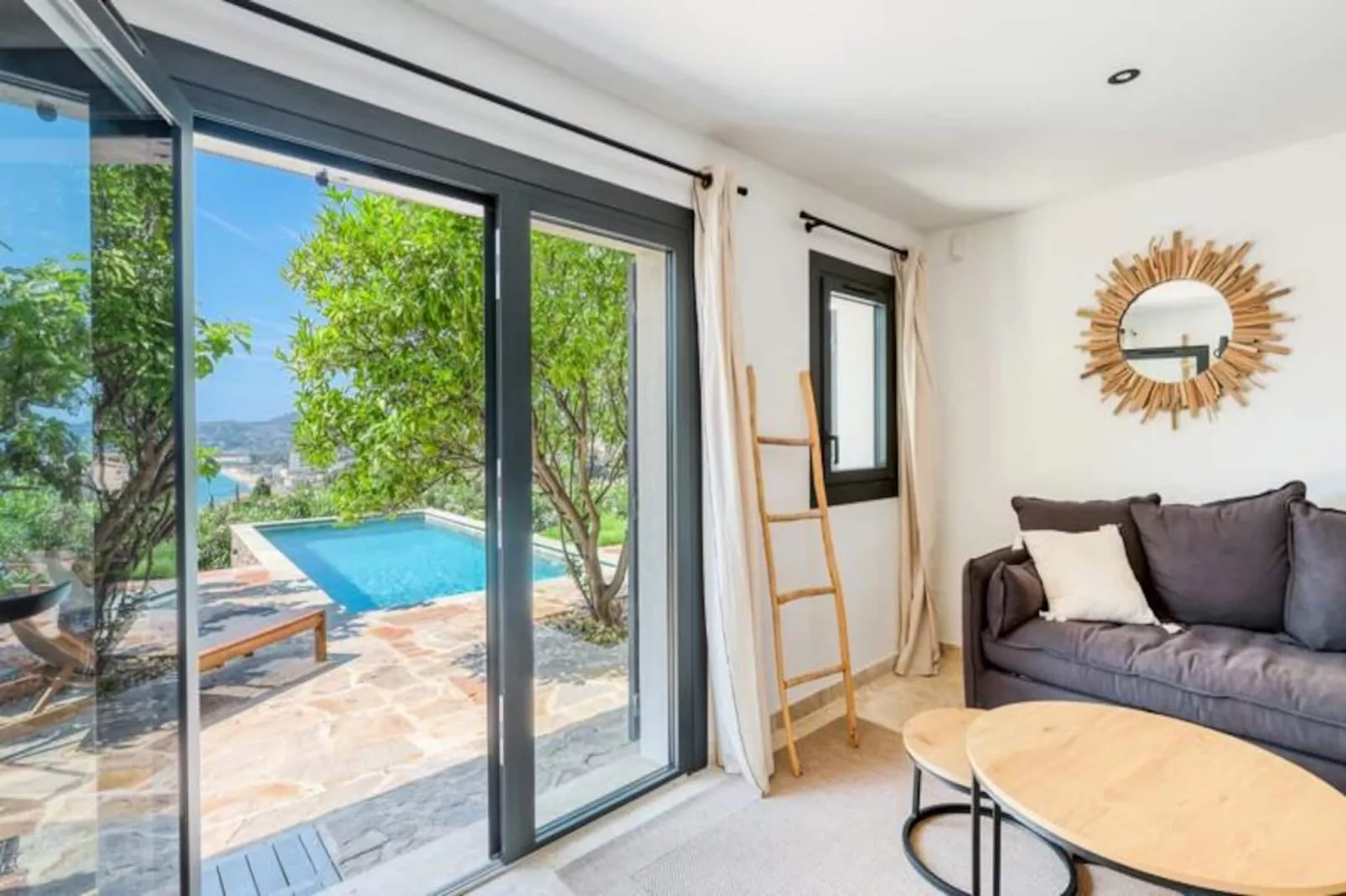 Résidence Villa Figuière - Vue Mer Et Piscine - Tout Confort-Niet-getagd