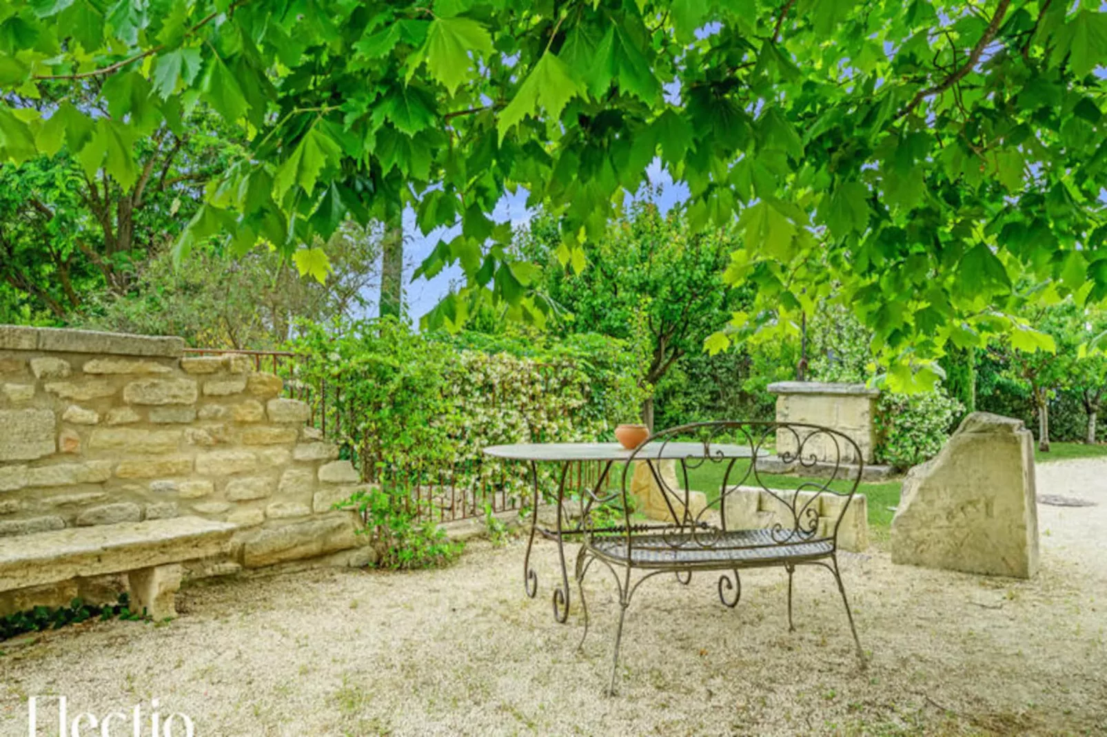 Loggia 5 Rosier | R&eacute;sidence Les Petitons-Niet-getagd